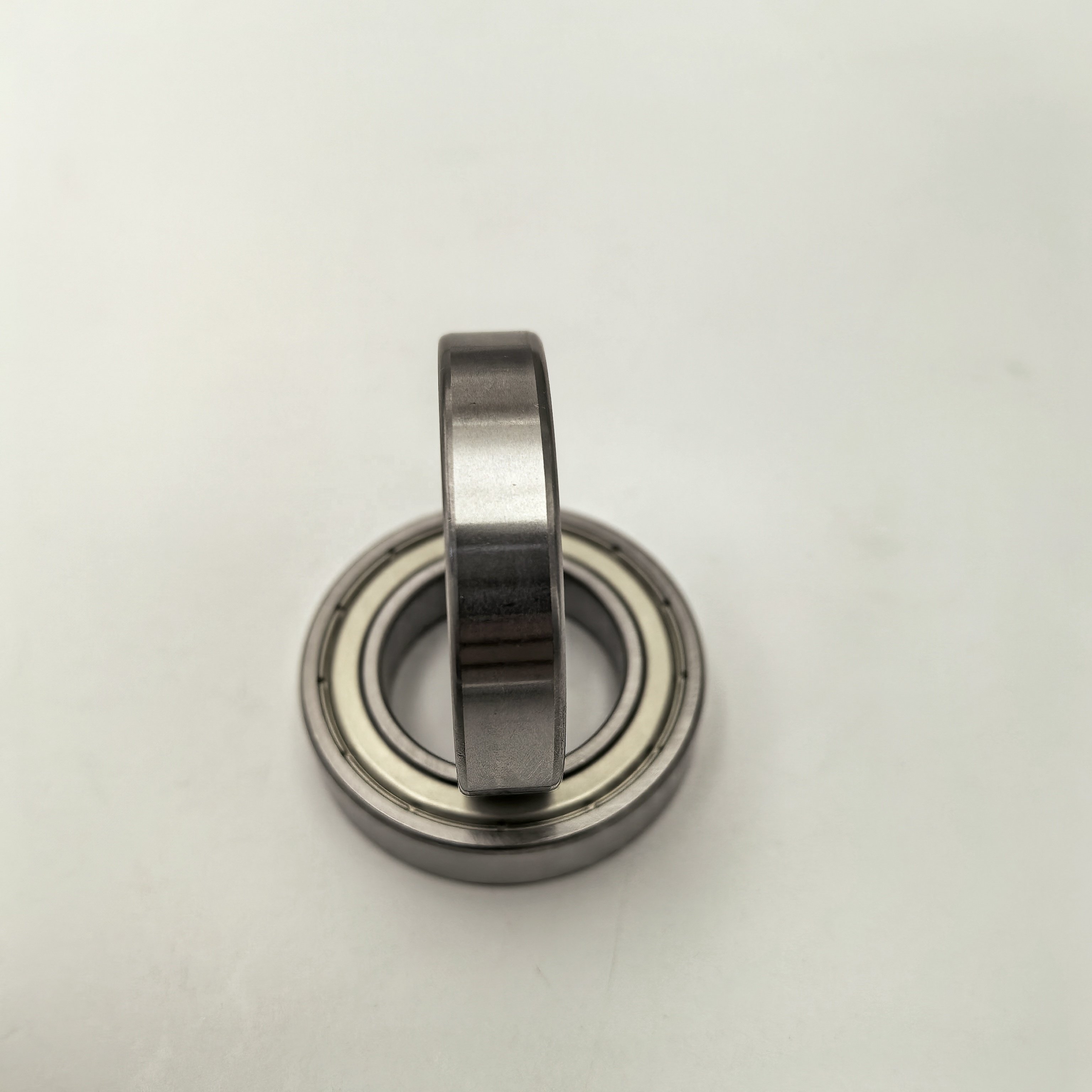 Professional Manufacturer Chrome Steel High Quality Deep Groove Ball Bearings 6905ZZ For Automotive Parts