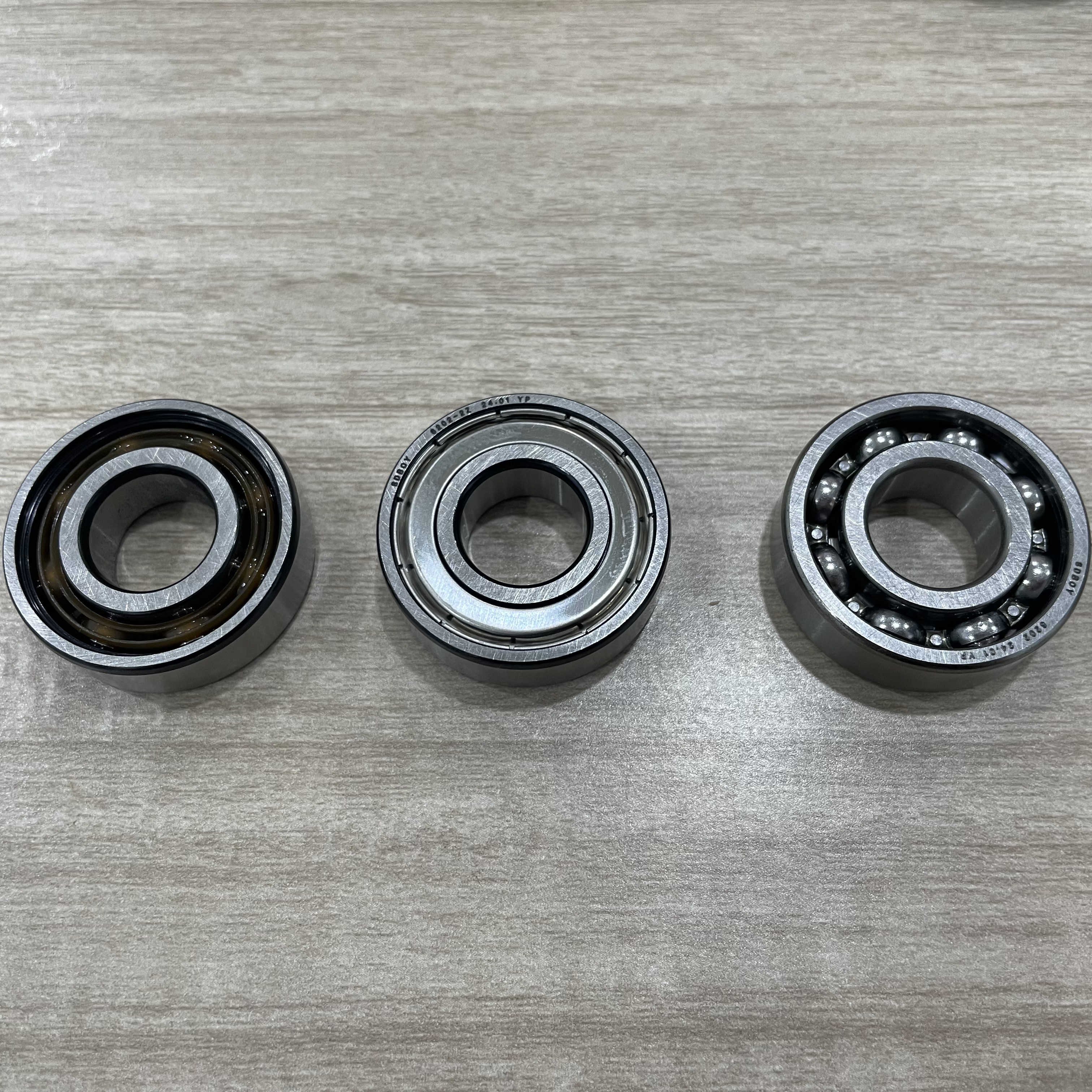 Auto Part Motorcycle Spare Part Wheel Bearing 6202 Zz 2RS Deep Groove Ball Bearing for Electrical Motor, Fan, Skateboard