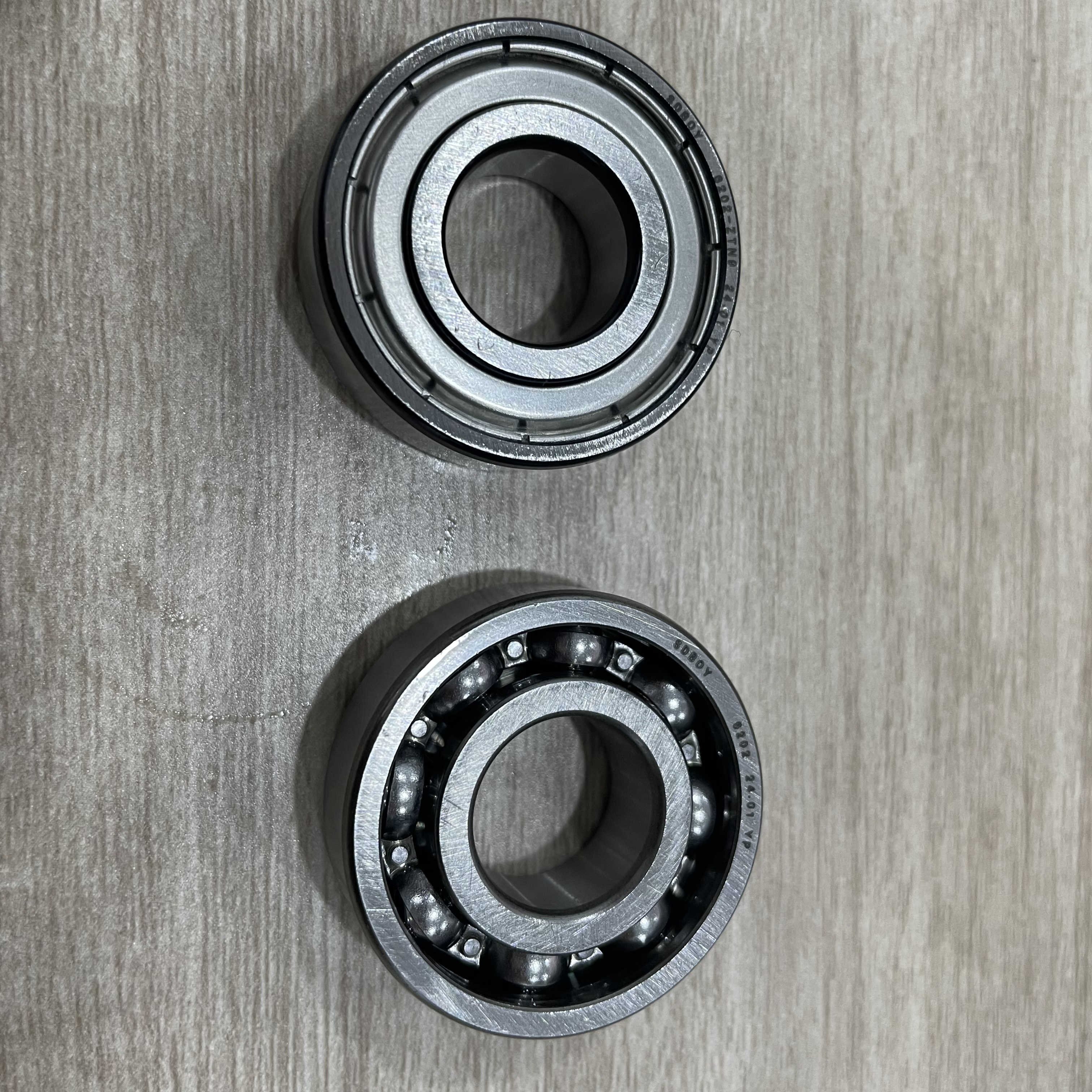 Auto Part Motorcycle Spare Part Wheel Bearing 6202 Zz 2RS Deep Groove Ball Bearing for Electrical Motor, Fan, Skateboard