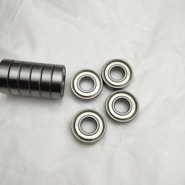 F103 2RS 20*35*11 flanged deep groove ball bearing