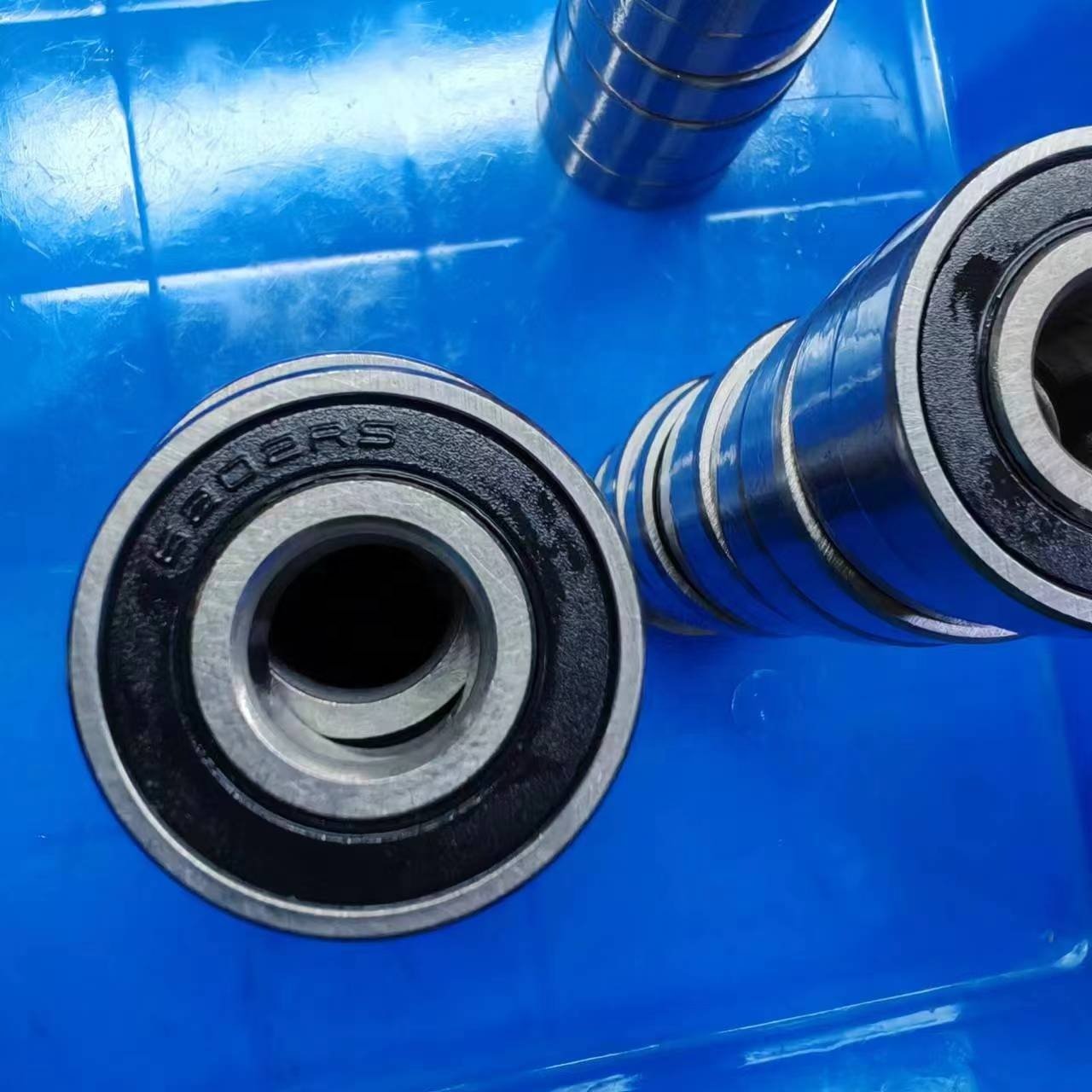 14*35*11 P5 ZV4 deep groove ball bearings 6202 rs