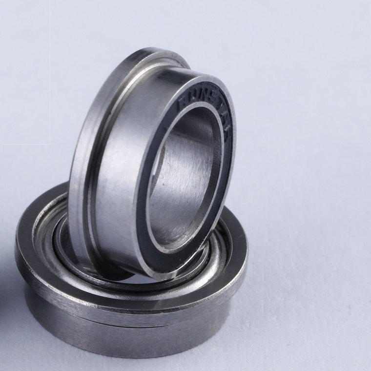 High Tightness Miniature 6.35*9.525*3.175mm SFR168-2RS Flanged Ball Bearing Stainless Steel Sealed Deep Groove Ball Bearings