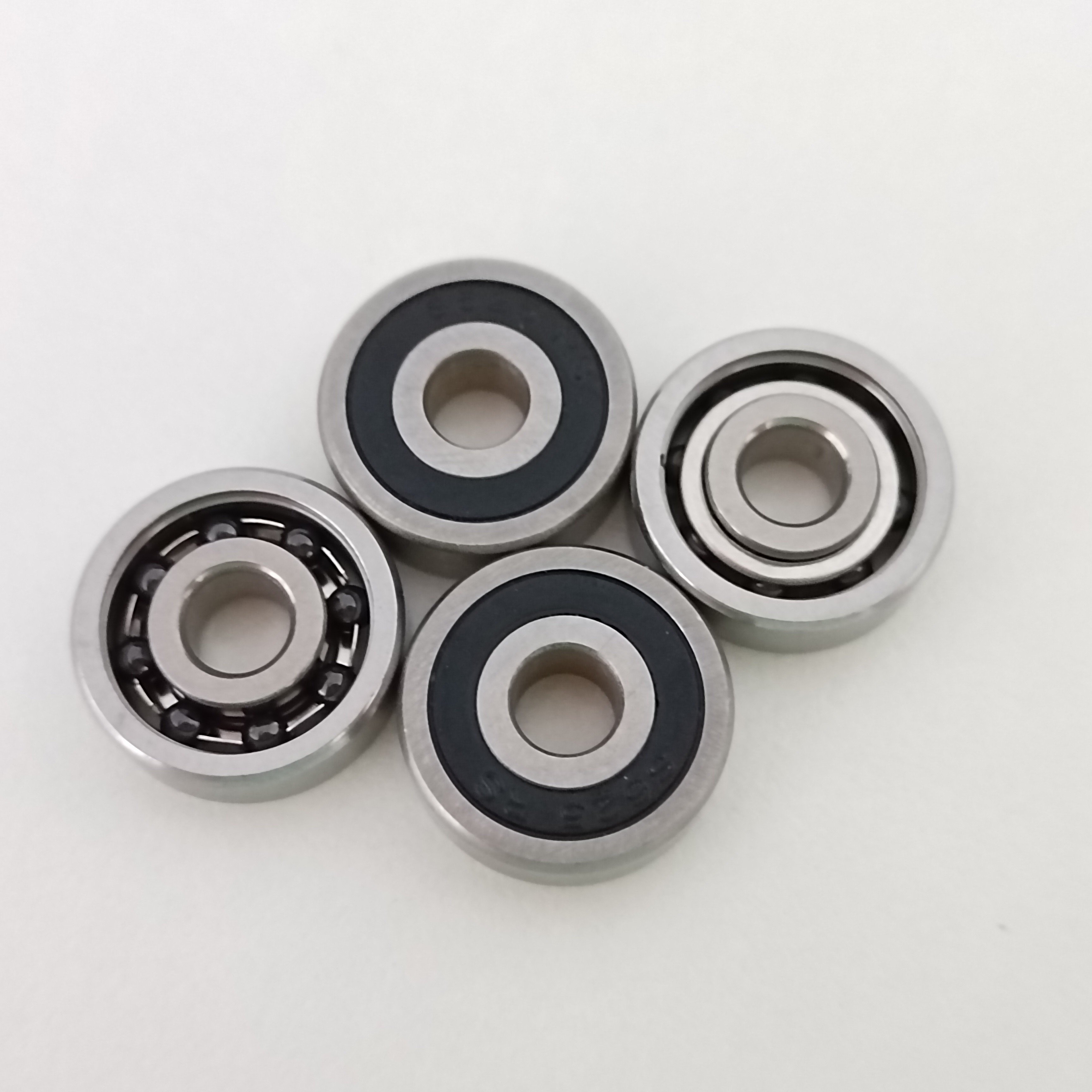 Factory direct Wholesale 625 bearings ZZ 2RS deep groove ball bearings hybrid ceramic ball bearing for skateboard shoes