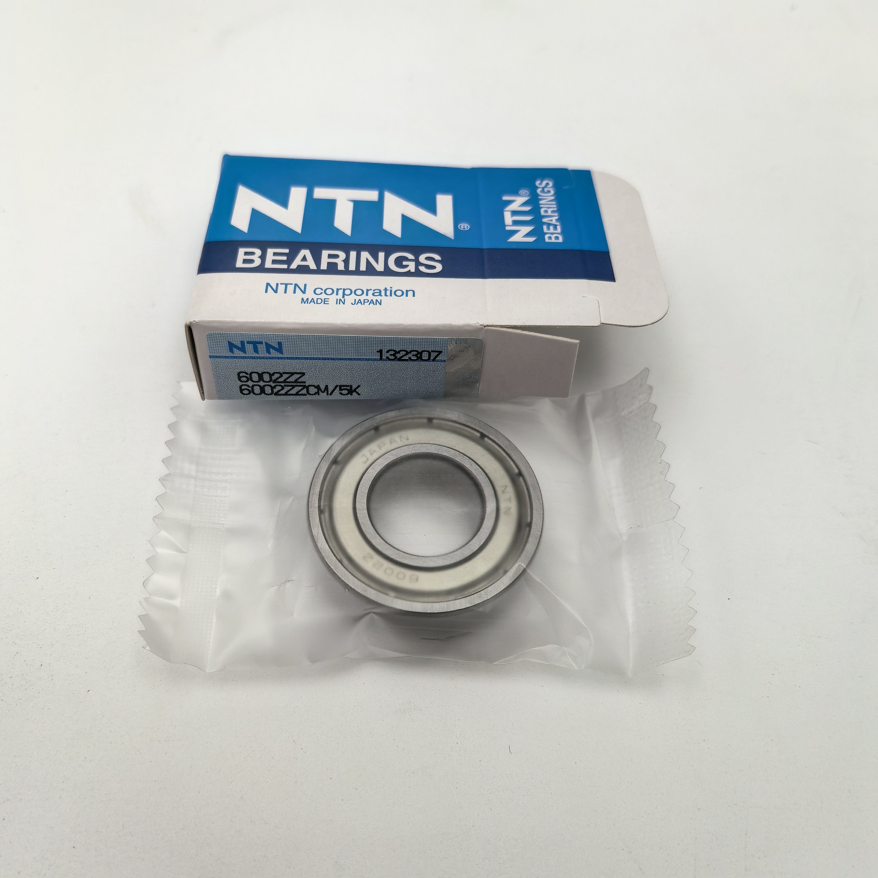 Spot Goods High Quality Long Life Automobile Deep Groove Ball Bearing 6002ZZ