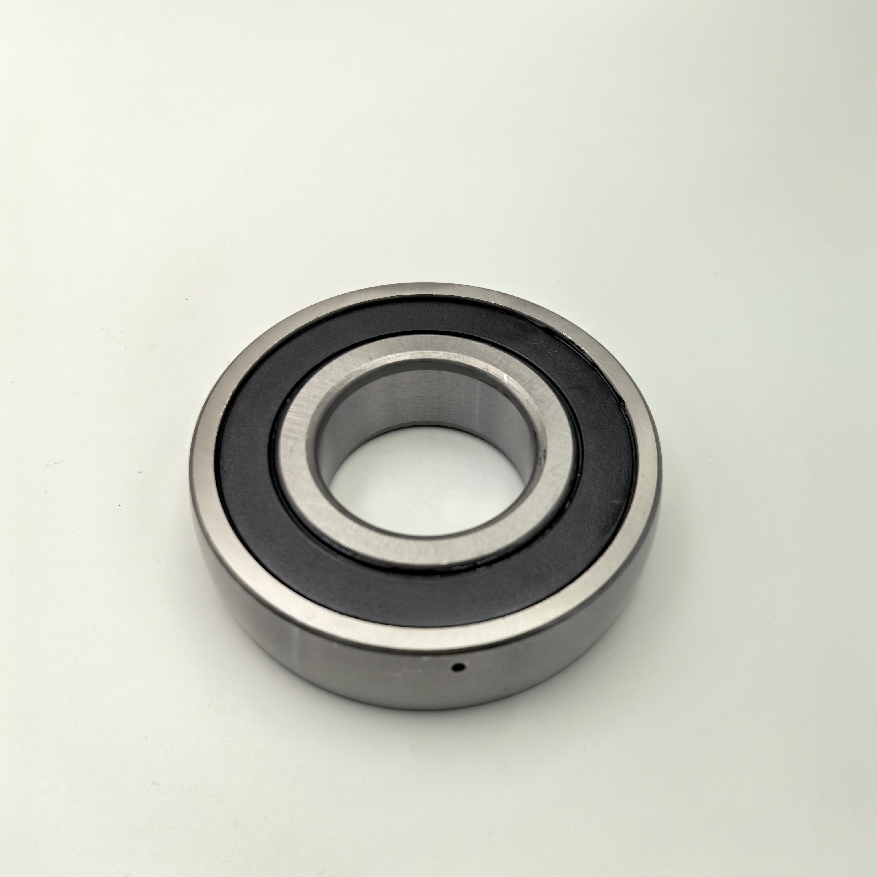 Factory Direct Sales High Quality Rubber Cover Deep Groove Ball Bearings 1726309-2RS1 For Automobile