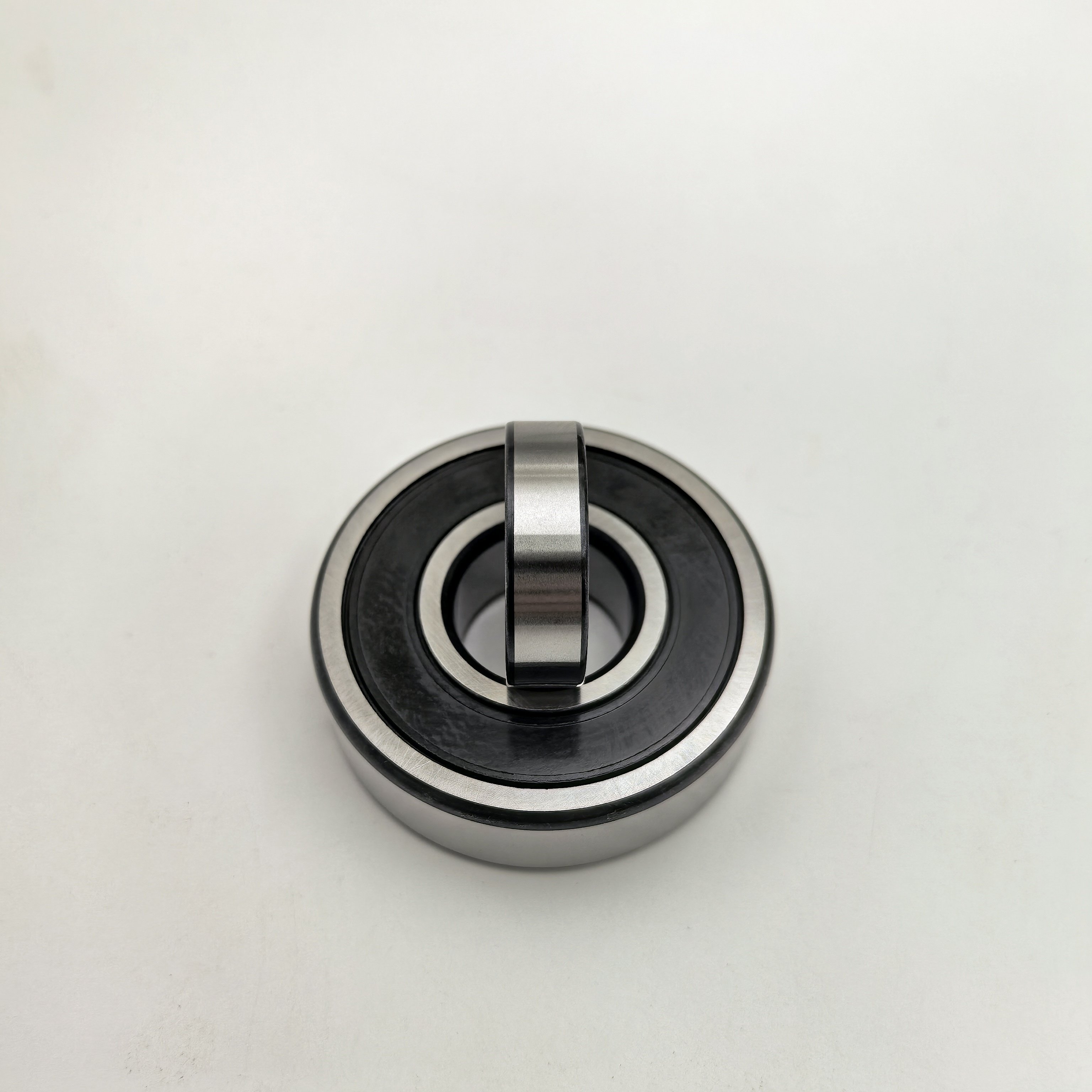 High Quality Chrome Steel Deep Groove Ball Bearing 6001-2RSH 12*28*8mm for Machine