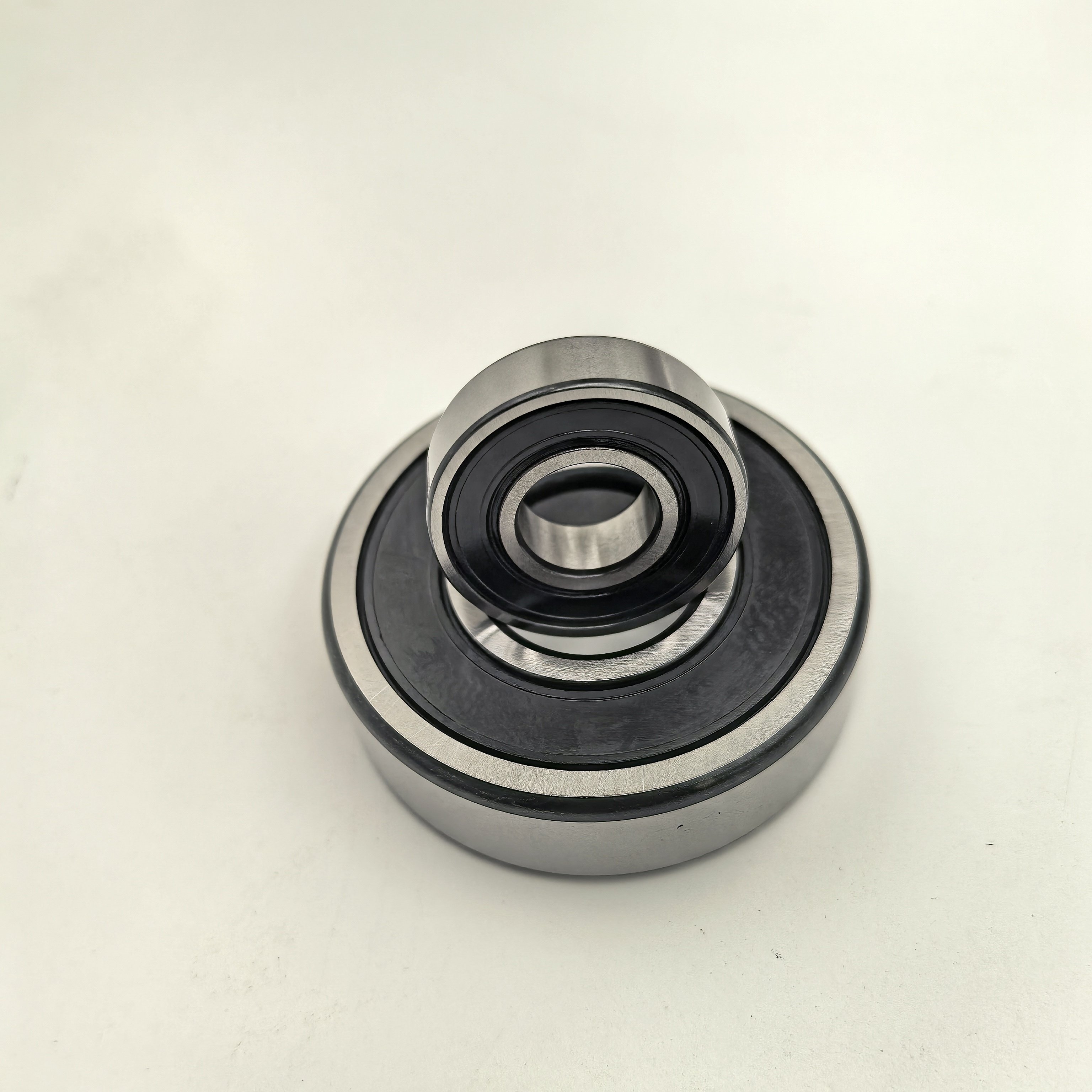 Professional Manufacturer Deep Groove Ball Bearing Price List 6304-2RSH 6304-2RSH/C3 for Digital Controlled Lathe