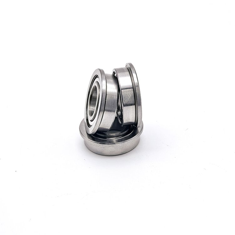 8*16*5mm Flange Bearing F688 Miniature Flange Bearing With Flanged Outer Rings F688ZZ Deep Groove Ball Bearing