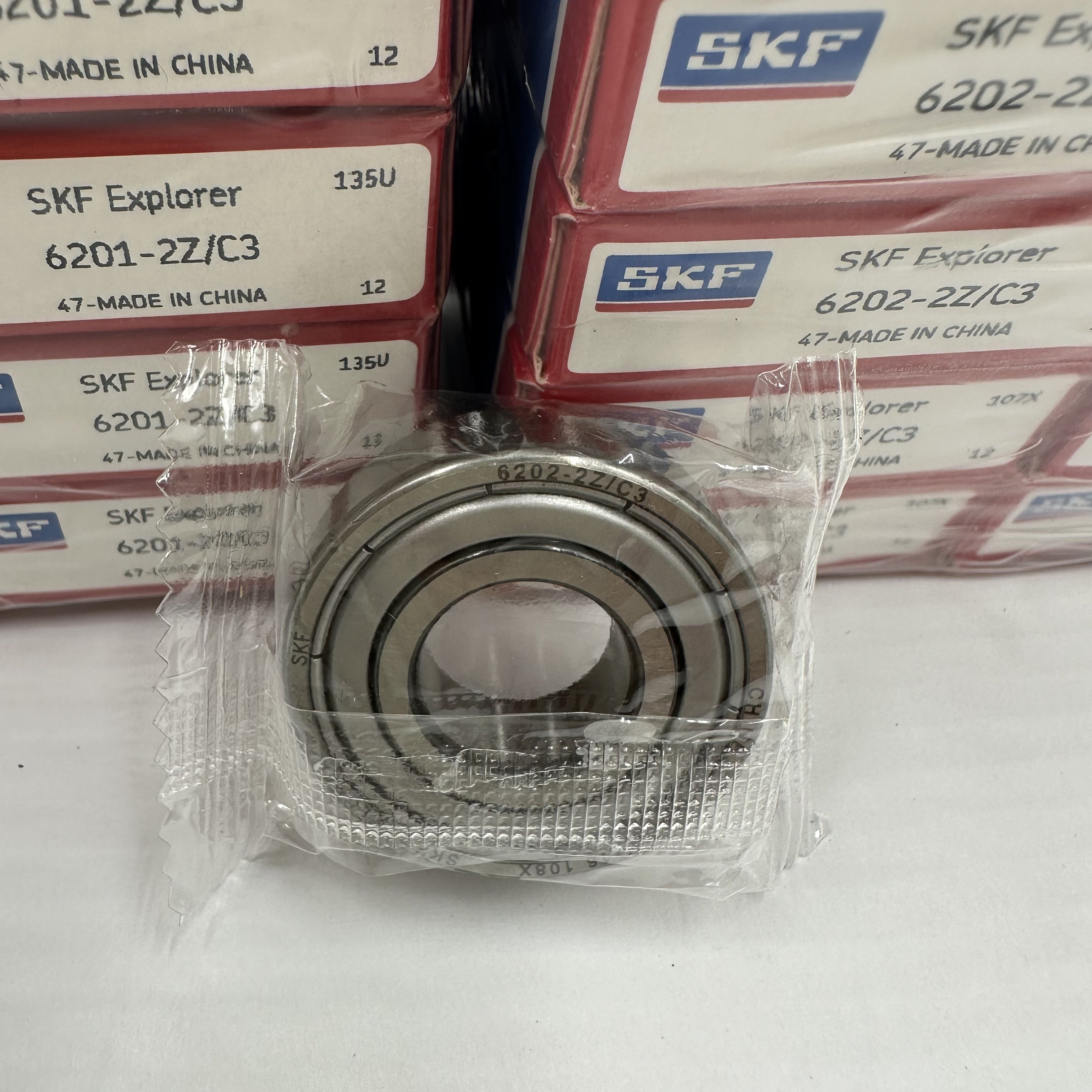 SKF Bearings 6201-2Z/C3 6202-2Z/C3 Deep Groove Ball Bearings 6200-2Z 6200-2RSH 6201-2Z 6201-2RSH 6202-2Z 6202-2RSH Ball Bearings