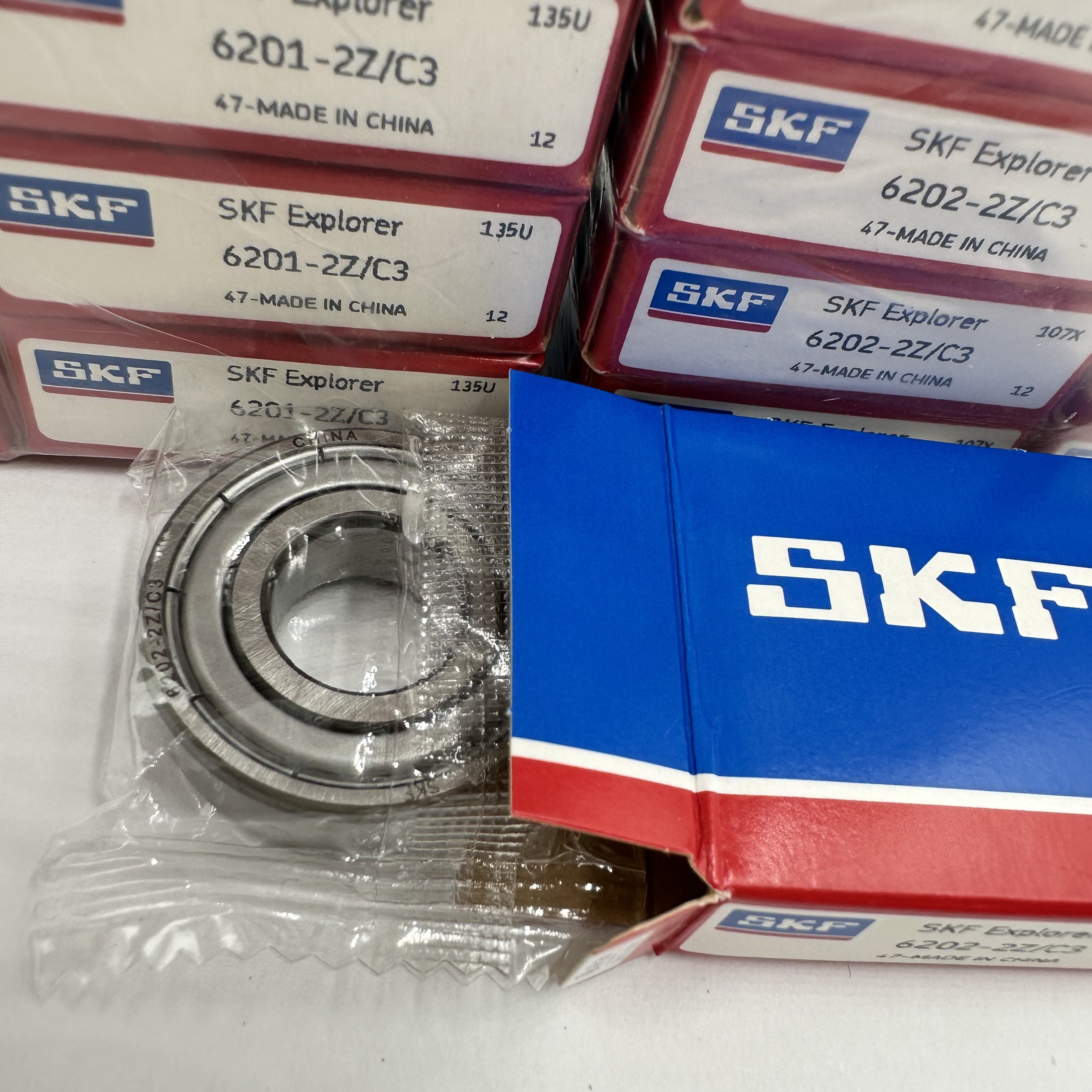 SKF Bearings 6201-2Z/C3 6202-2Z/C3 Deep Groove Ball Bearings 6200-2Z 6200-2RSH 6201-2Z 6201-2RSH 6202-2Z 6202-2RSH Ball Bearings