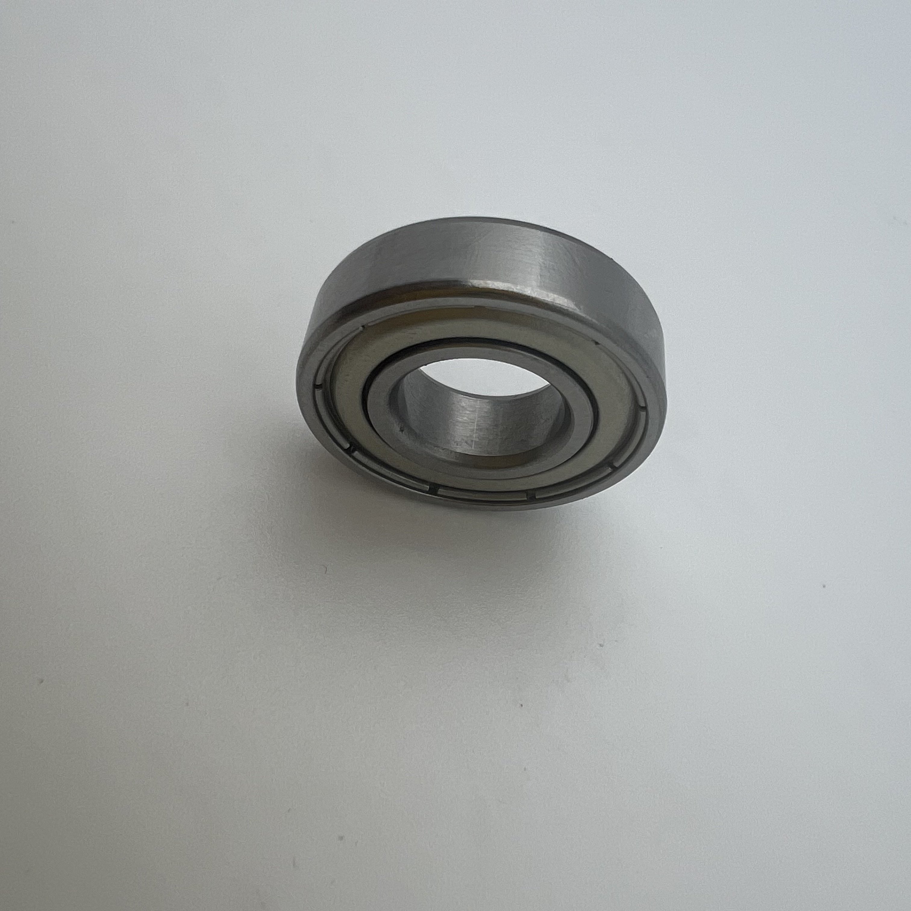 10*22*6mm Original Good Quality Single Row Ball Bearing 6900 ZZ Deep Groove Ball Bearing 6900 ZZCM Bearing