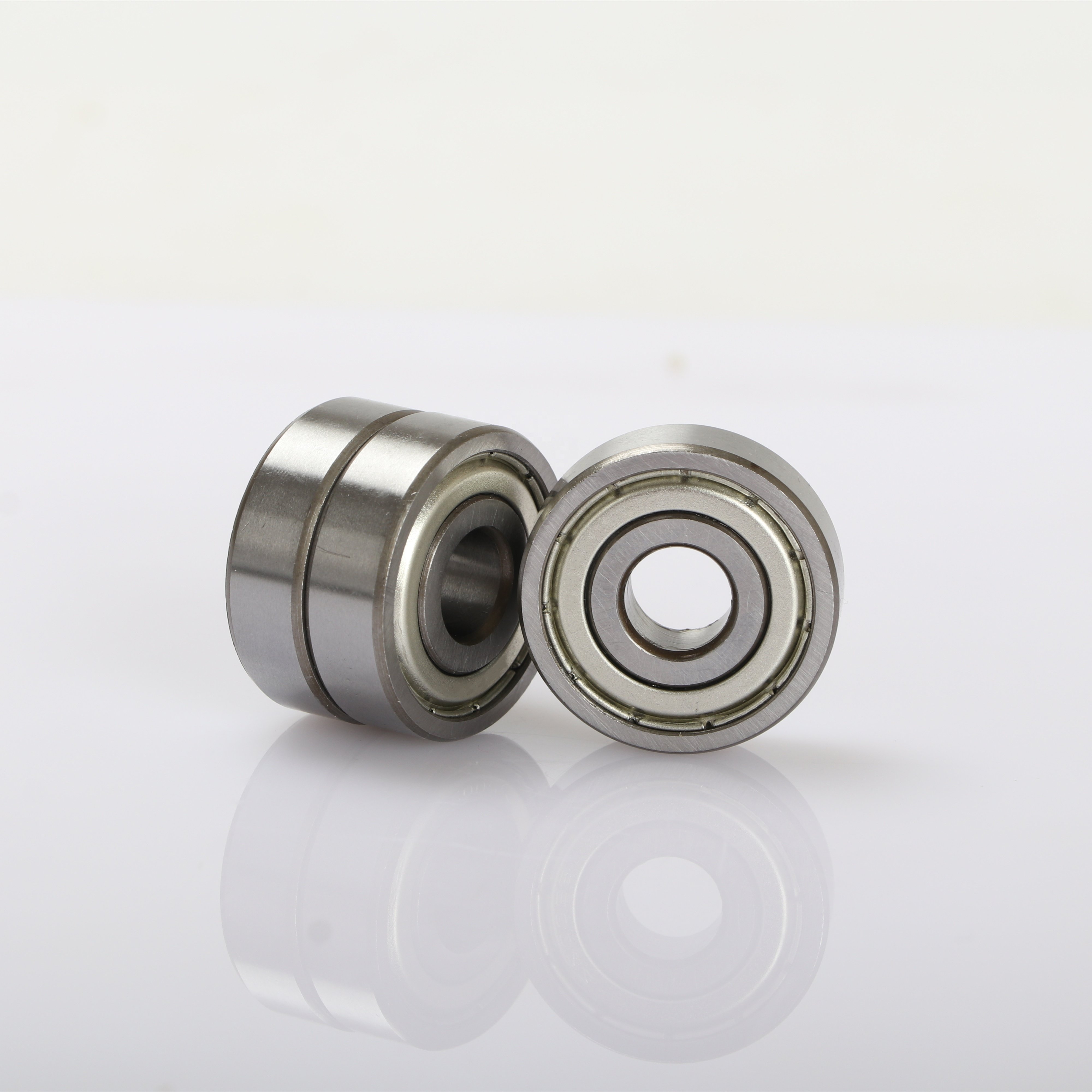 Micro deep groove ball bearing 608zz 2rs bearingMR85 MR93 MR95 MR104 MR105 ZZ 526z si3n4 zro2 ball bearing miniature bearing