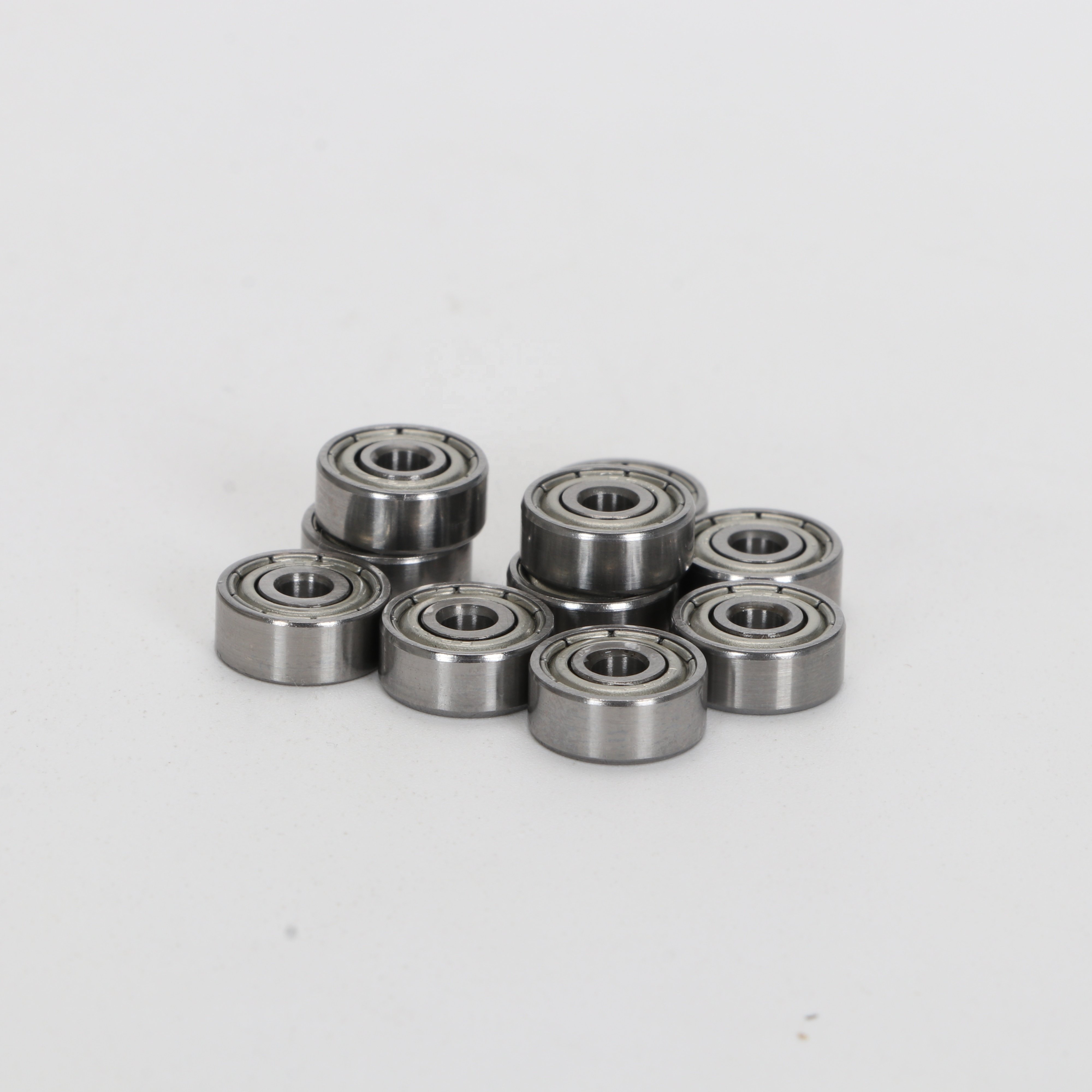 Micro deep groove ball bearing 608zz 2rs bearingMR85 MR93 MR95 MR104 MR105 ZZ 526z si3n4 zro2 ball bearing miniature bearing