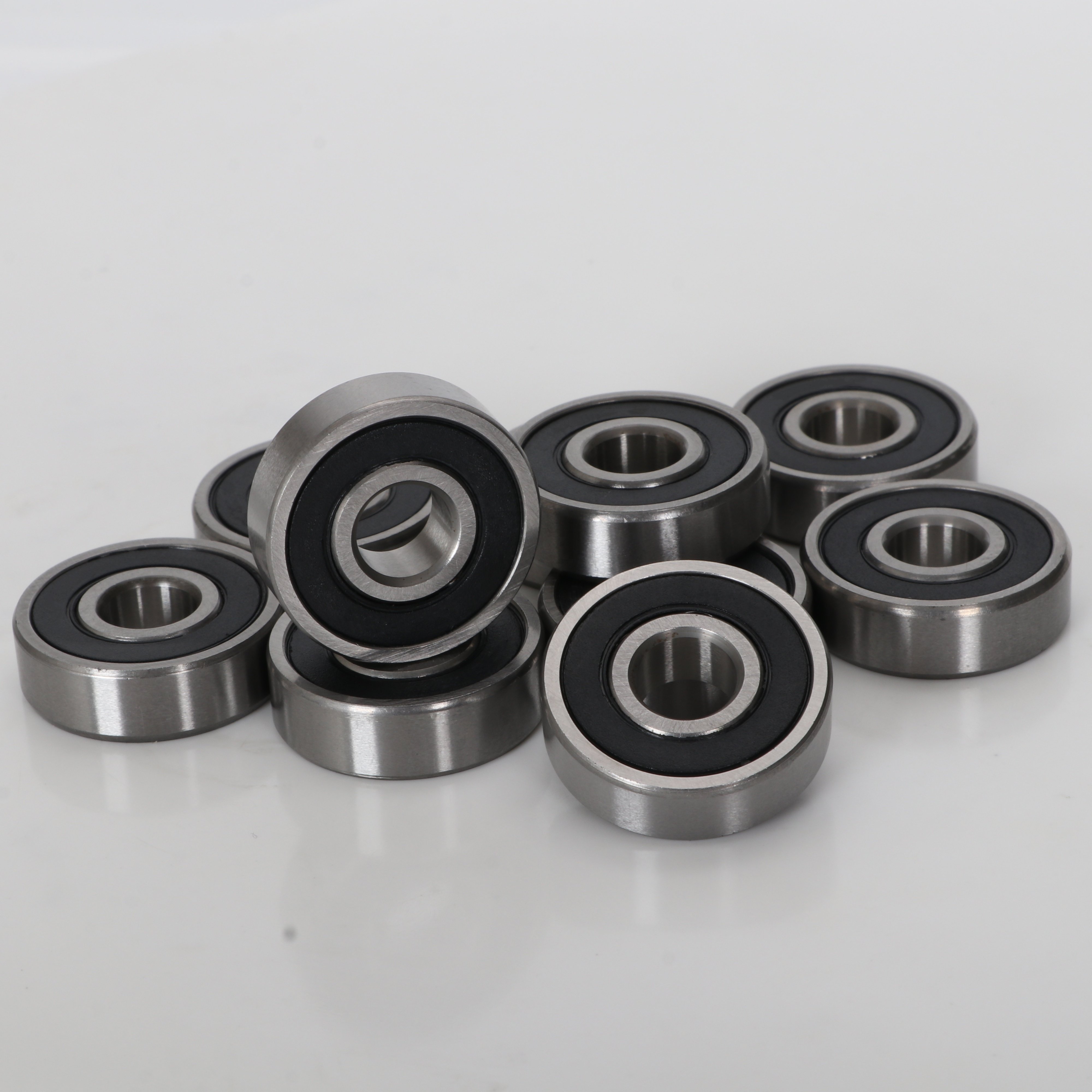 Micro deep groove ball bearing 608zz 2rs bearingMR85 MR93 MR95 MR104 MR105 ZZ 526z si3n4 zro2 ball bearing miniature bearing