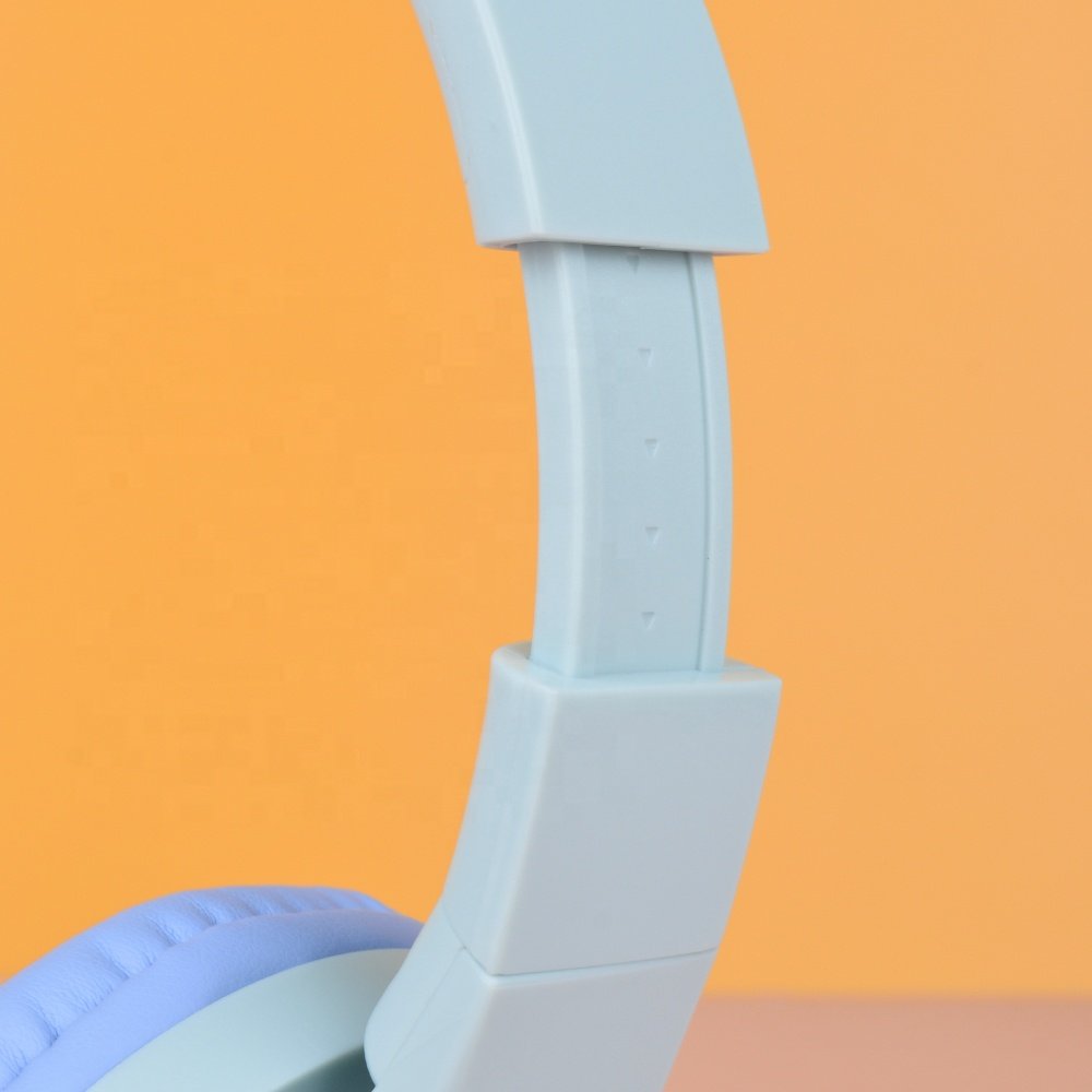 2024 private model Gaming Headsets Wired Earphones And Earphone Headphone Wireless Headphone