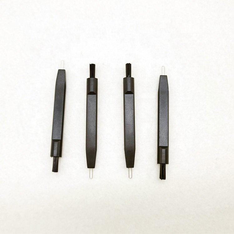 High quality customized hearing device small plastic cleaning brush,hearing protection earwax clean mini brush