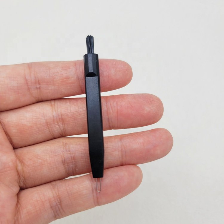 High quality customized hearing device small plastic cleaning brush,hearing protection earwax clean mini brush