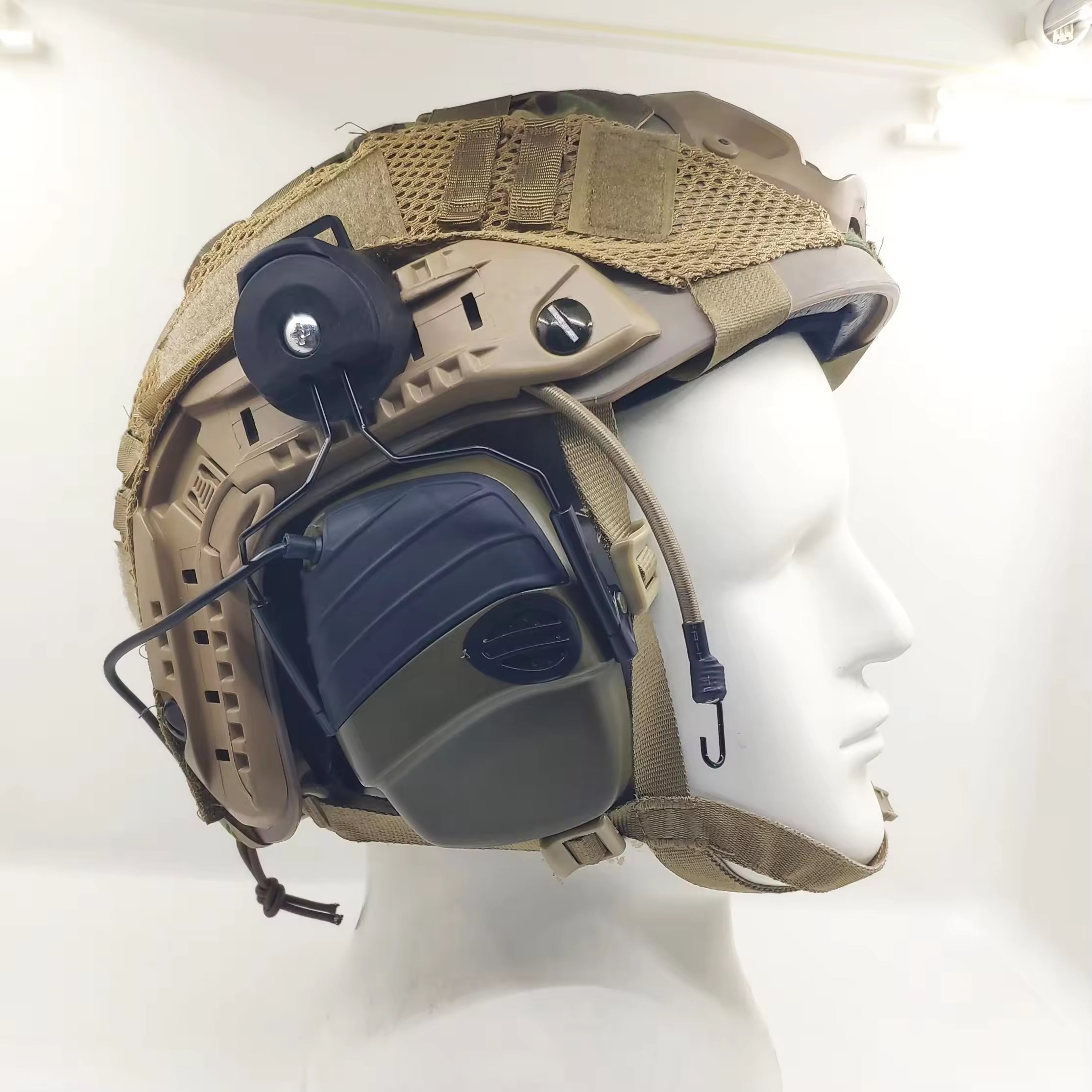 High Quality Reliable Safety Electronic Headphone Shooting Hunt Anti-Noise Hearing Protection Ear Muffs for Shooting Hunting