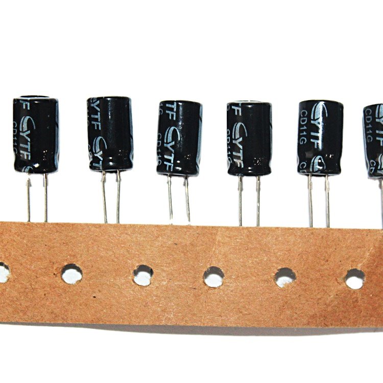 China Electronics Component Manufacturer 50V 1500Uf 16*25Mm Aluminum Electrolytic Capacitors