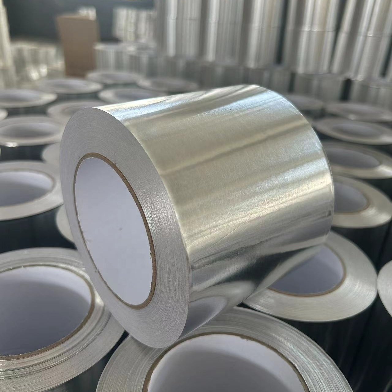 Aluminum Foil Roll 1060 1235 8011 Waterproof Tapes Aluminum Foil TapeJumbo Roll 0.15 mm Suppliers