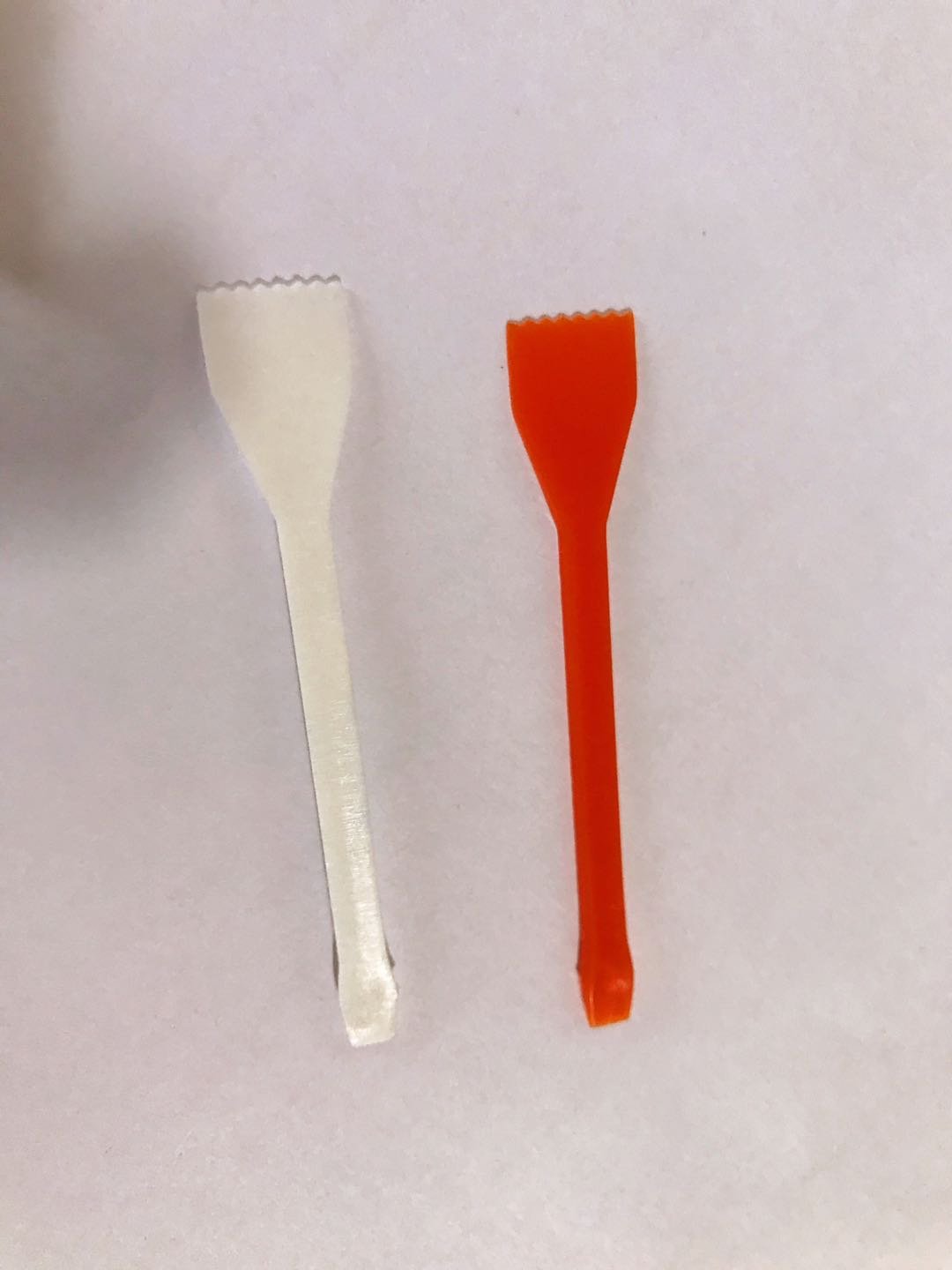 2 Component Adhesive Epoxy Resin for Wood, Metal, Glass, Plastic and More in Only 5 Minutes
