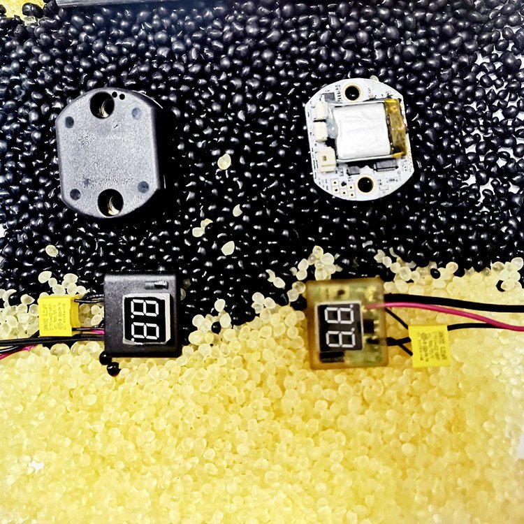 LPMS Polyester Hotmelt Adhesives
