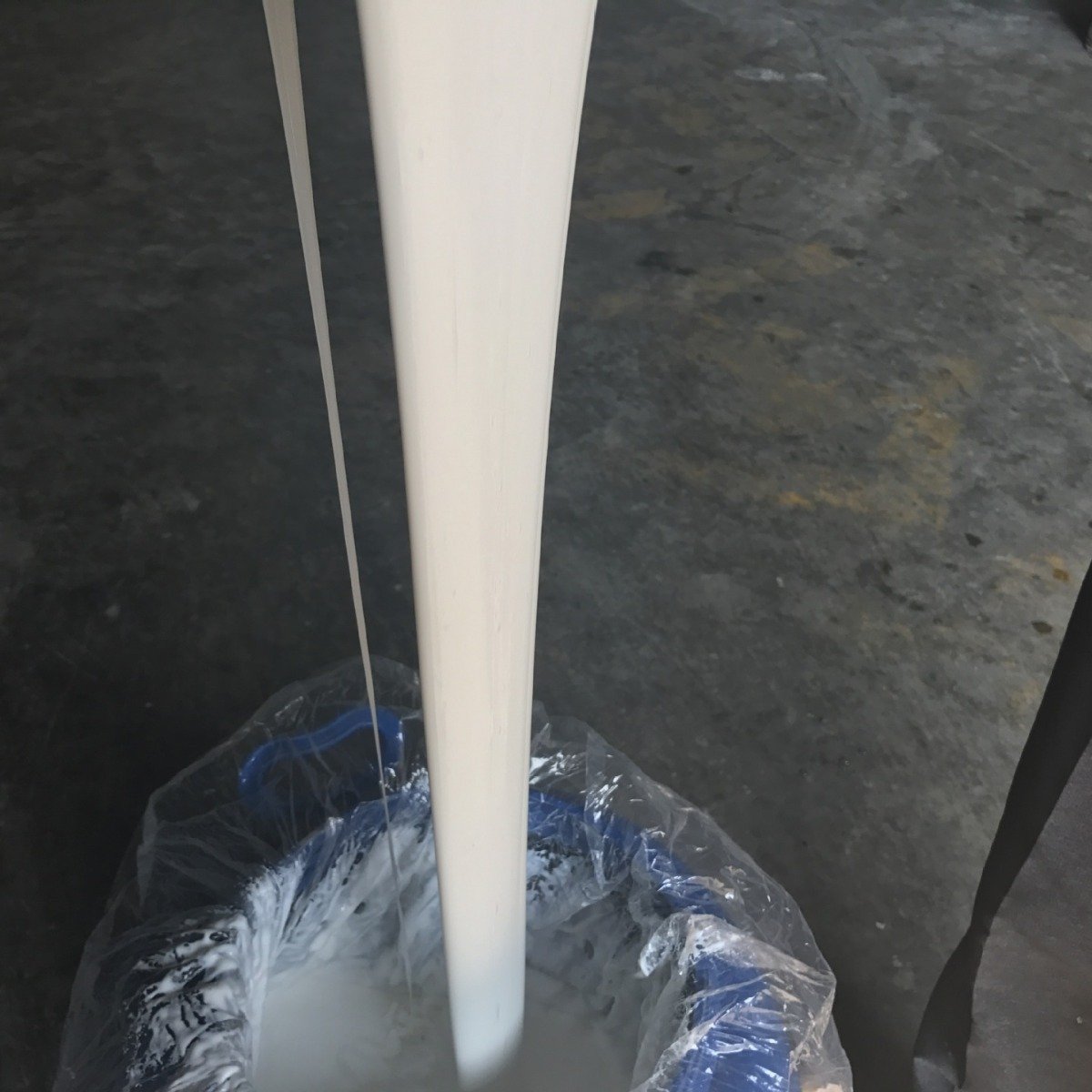 Wholesale polyvinyl acetate emulsion pva glue adhesive for paper tube/paper core