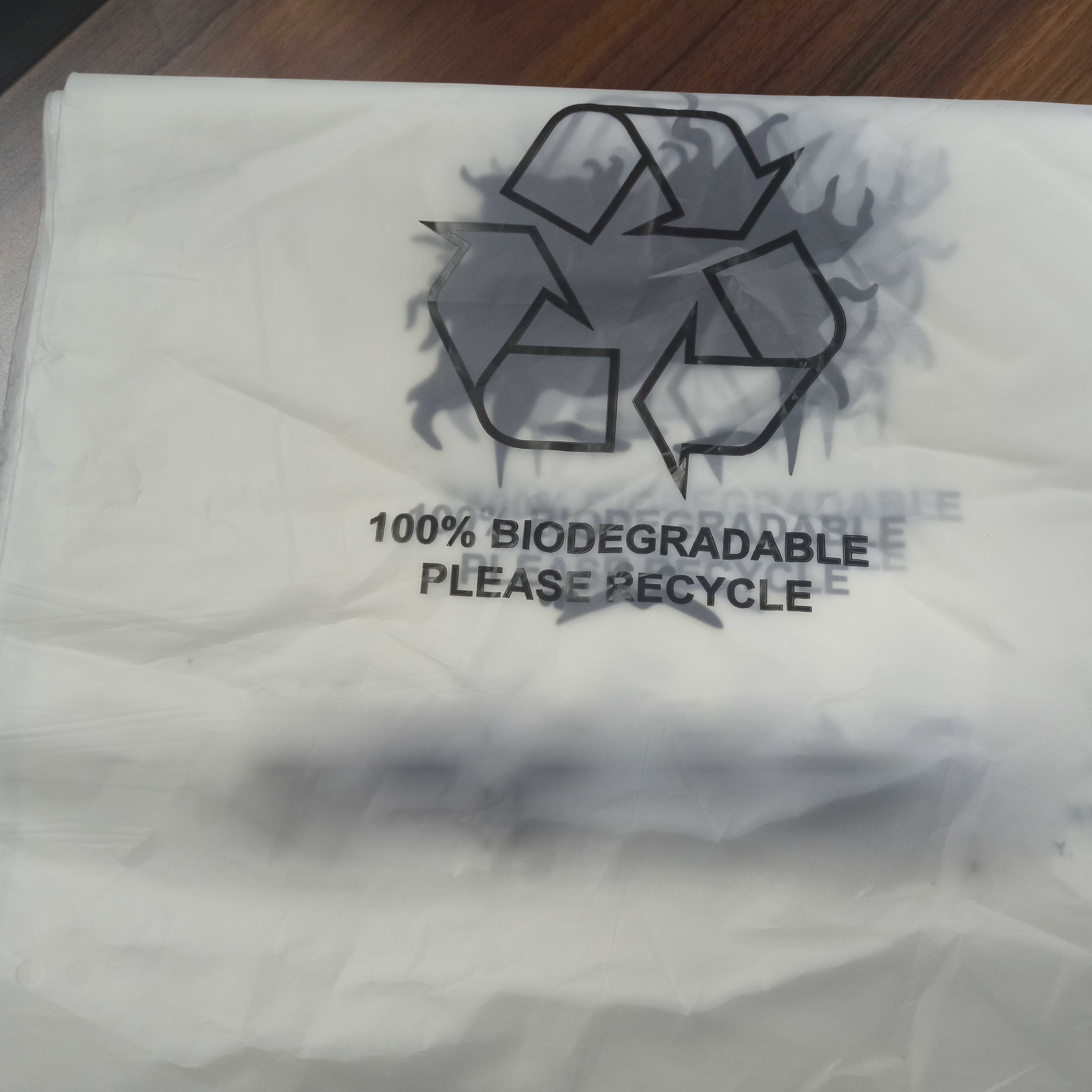 Eco Friendly Plant Based Non Plastic 100% Biodegradable Cornstarch Self Adhesive Garments bags