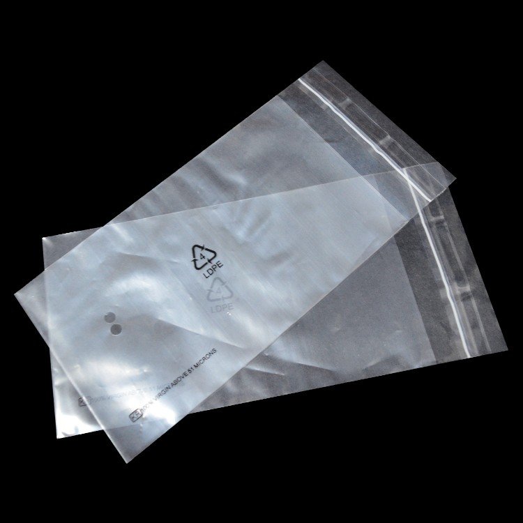 Custom sizer Accepted Clear LDPE Poly Bag with Suffocation Warning Plastic Polybag with Adhesive Peel and Seal Recyclable