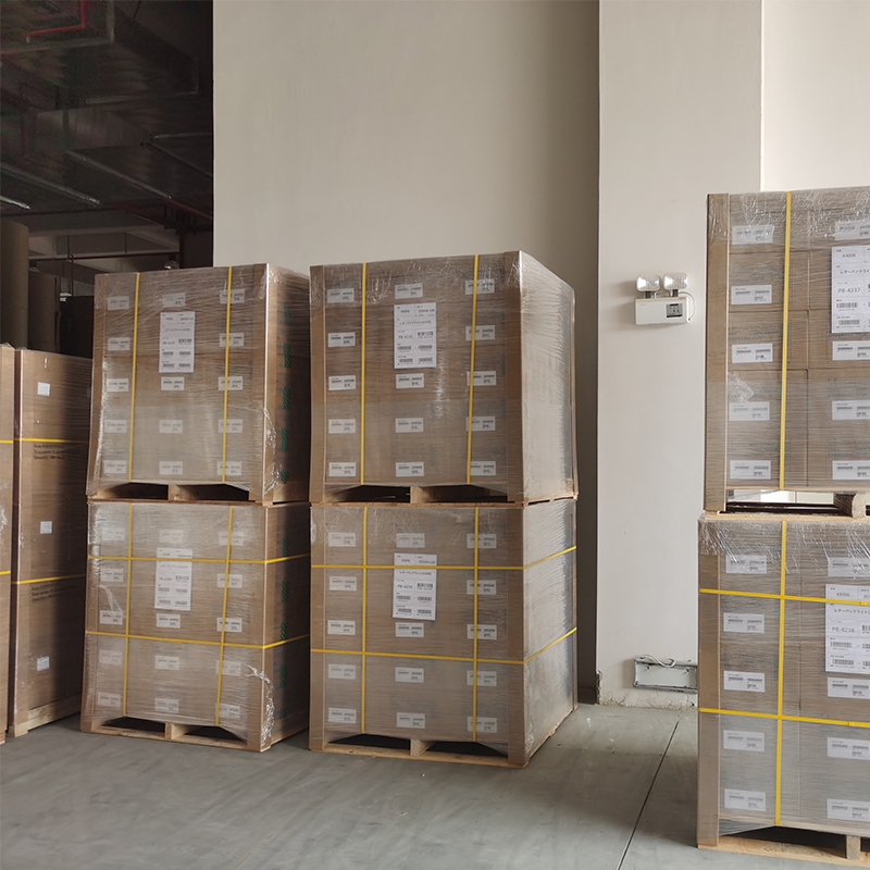 High Quality Self Adhesive Direct Thermal Label 58x40mm electric scale labels common used in Supermarket