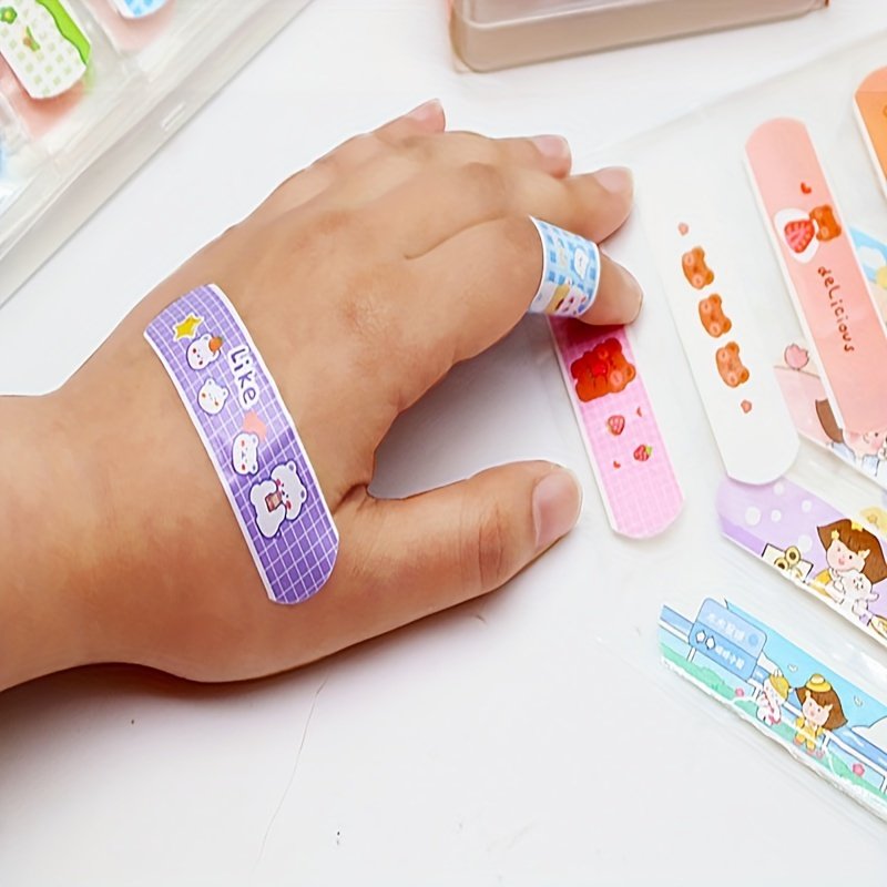 Strips Adhesive luminous Bandages First Aid Wound Care Assorted Sizes Glow-in-The-Dark Band aid
