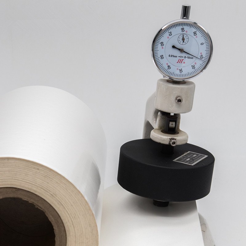 Wholesale Self adhesive 60mic Pearly PP/75mic Synthetic PP/50mic Transparent PP Film Sticker For Label Clear Vinyl adhesive Roll