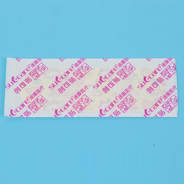Band-Aid Flexible Fabric Adhesive Bandages Performance Series Bandages Extreme Hold Adhesive Technology