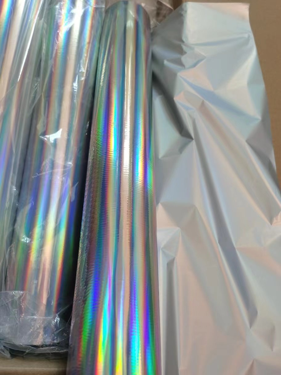 HENGLV Rainbow Plastic Metalized Packaging Film BOPP/PET materials with Different Patterns and Customizable Logos and Sizes