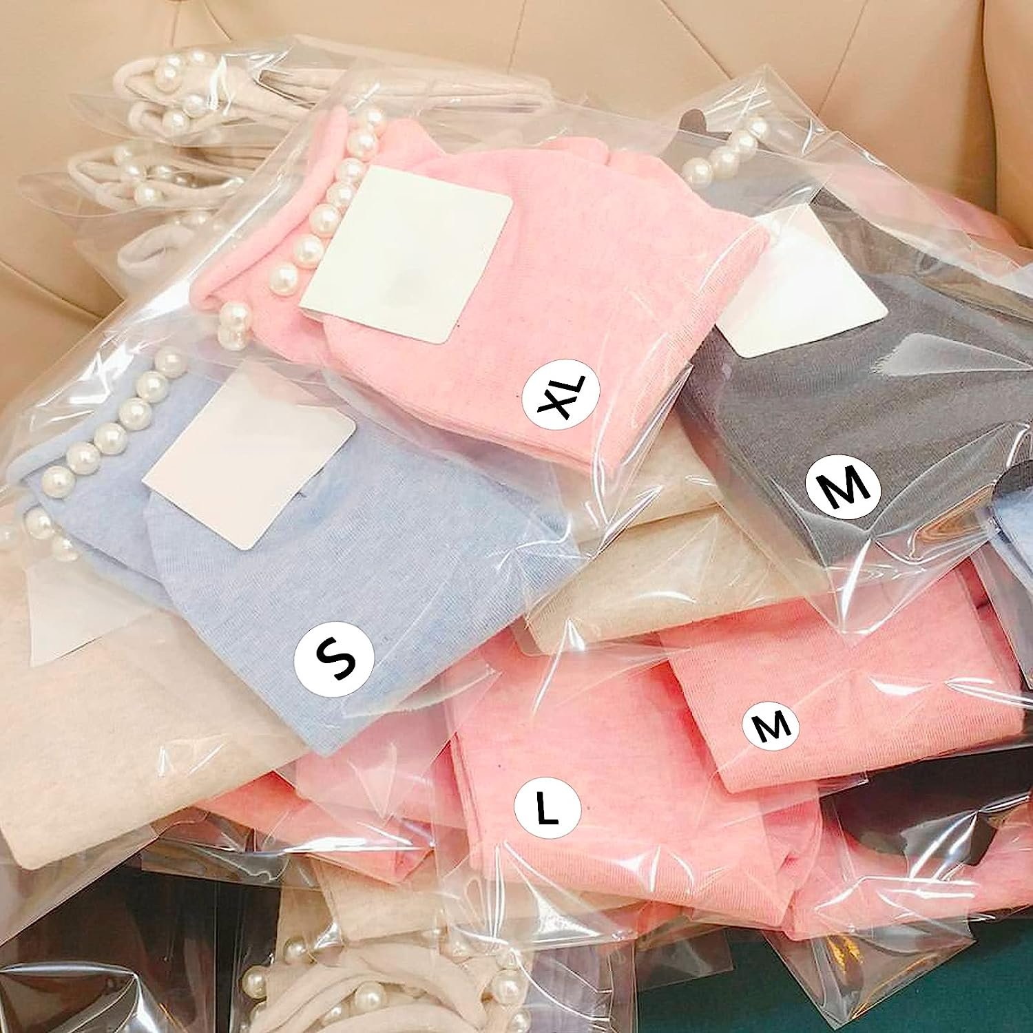 Round Self Adhesive Size Stickers Labels White Stickers with Black Text 7 Sizes XS S M L XL XXL XXXL for Clothing T Shirts