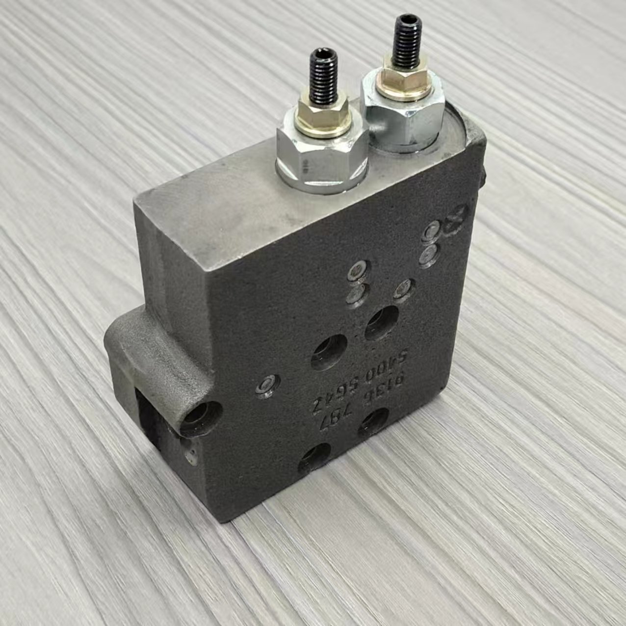 Rexroth A11VO-145DRS Hydraulic Solenoid Proportional Flow Control Valve Directional Pressure Regulation Fittings
