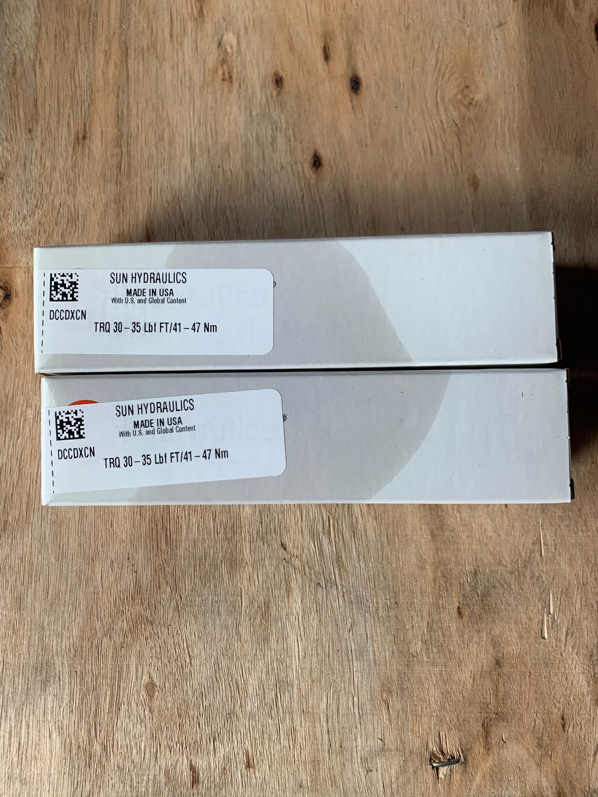 DCCD-XCN DCCDXCN DCCD XCN SUN HYDRAULICS origin 4-way, 2-position, pilot-to-shift, detented, directional valve cartridge valve