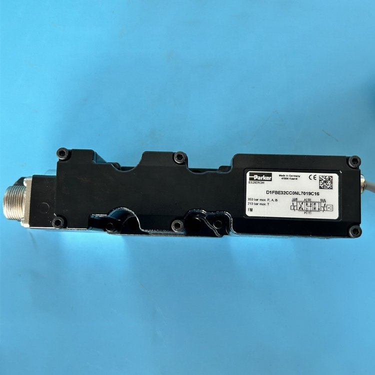 PARKER D3FBE01SE0NKW0 Direct Operated Proportional Directional Control Valve - Series D1FB OBE / D3FB OBE