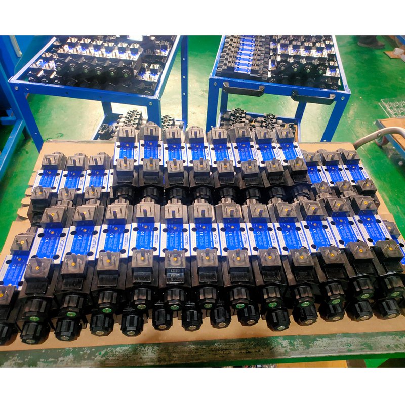 Hydraulic Solenoid Directional Valve yuken valves dsg-01-3c4-d24-n1-50 dsg-01-3c3-d24-n1-50