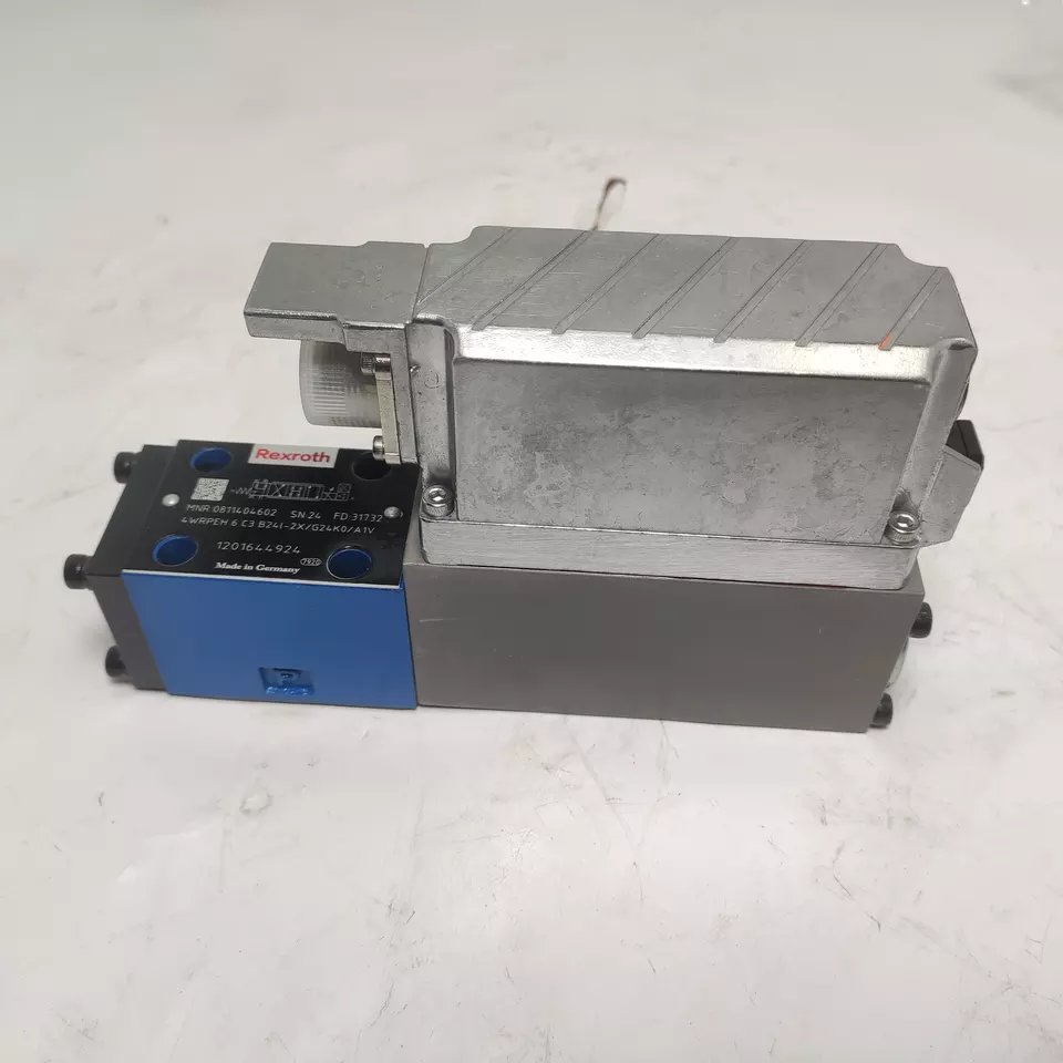 Hydraulic valve 4WRPEH 6C3B24L-3X/M/24A1 4WRZE25W8-325-7X/6EG24N9ETK31/F1D3M 2FRM16-3X/160L Solenoid proportional valve