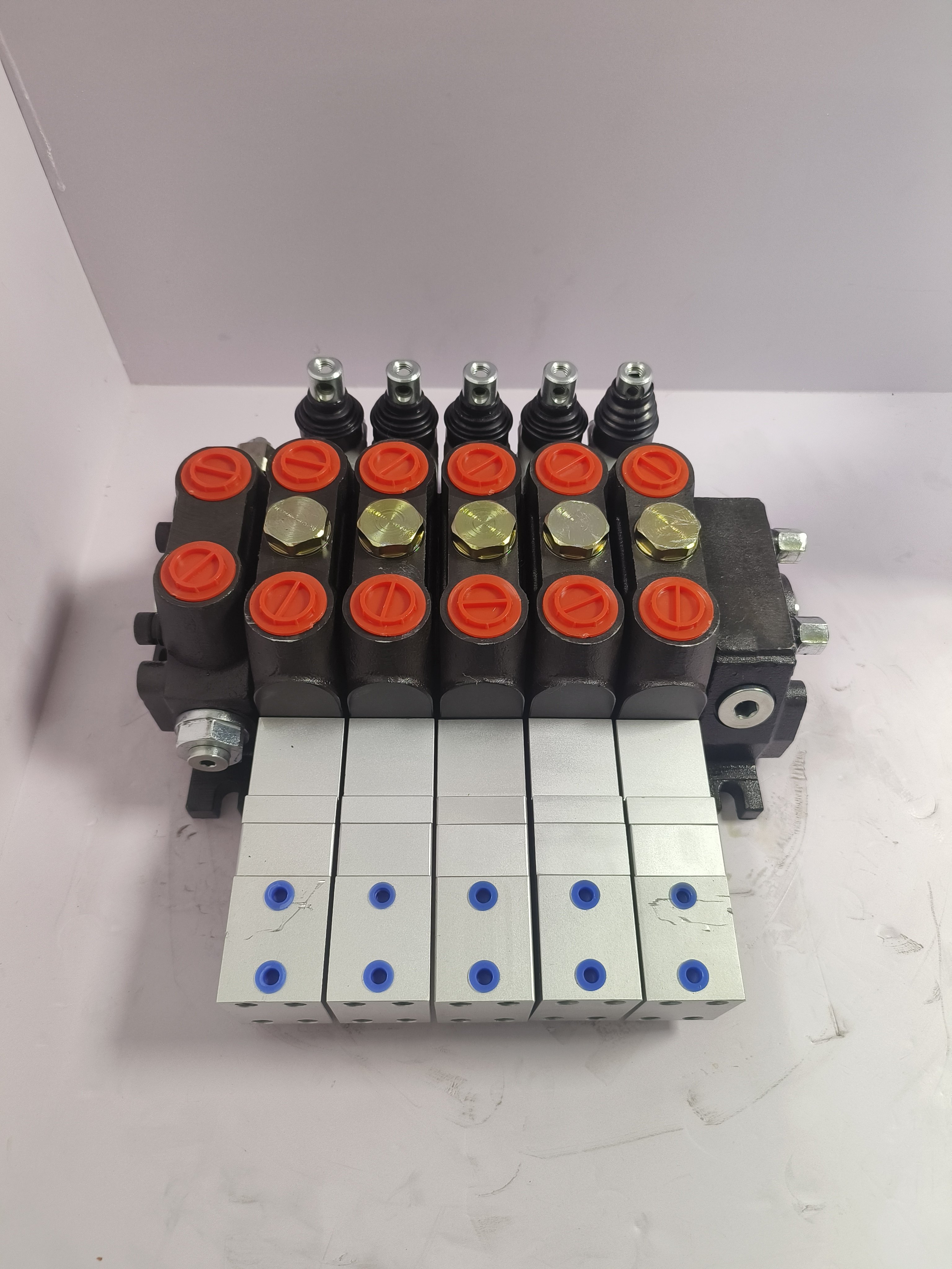 Lixin Factory direct sales DCV100-5 100LPM 350bar sectional hydraulic pneumatic control valve