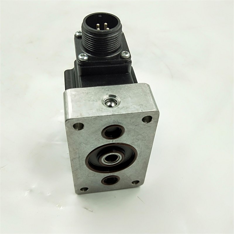 Lainuo MCV eries MCV116A3102 Hydraulic control valve Servo solenoid valve Pressure Control Pilot valve MCV116G4204 MCV116G4201