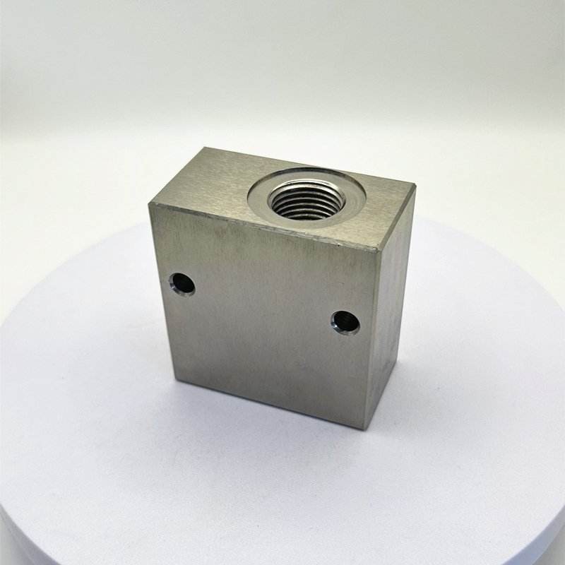 High Quality Hydraulic Valve Manifold Block Aluminium Steel Control Made In China