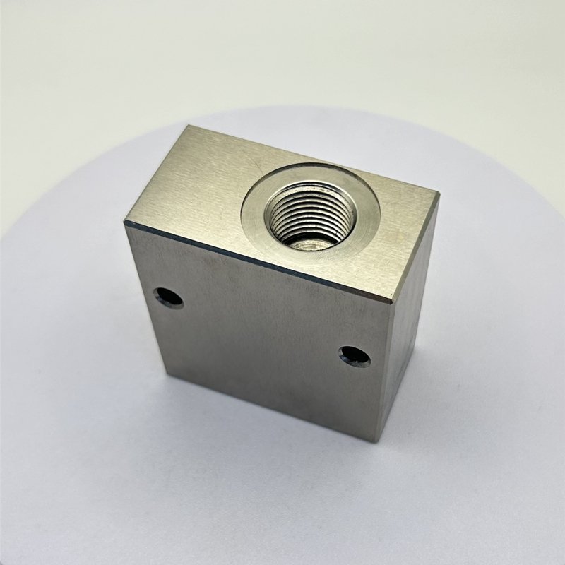 High Quality Hydraulic Valve Manifold Block Aluminium Steel Control Made In China