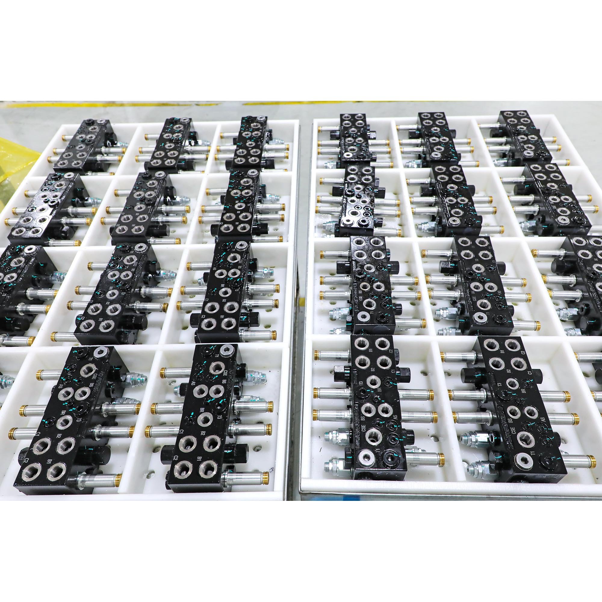 High Quality On/Off Type Hydraulic Sectional Control Valve Electric Control Hydraulic Valve