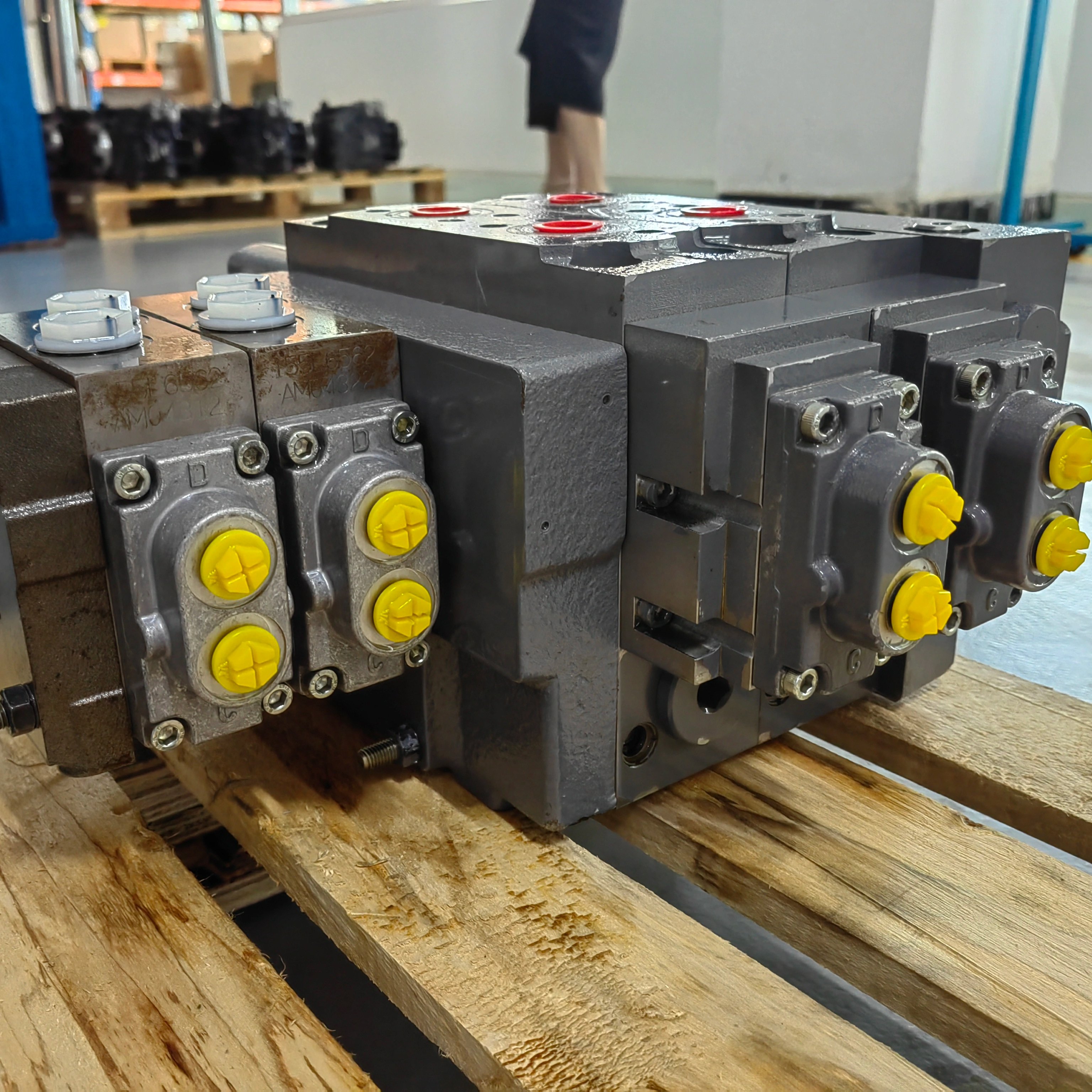 Proportional Valve PVG32 PVP 157B6233 157B5390 157B2002 157B2011 157B0101 157B0105 157B2160 dan foss golden agents