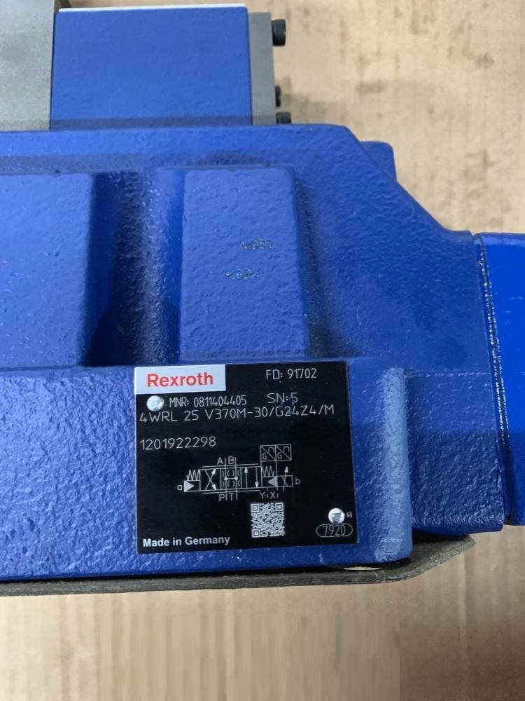 Rexroth proportional directional valve4WRL 25 V370M-3X/G24Z4/M 0811404405 hydraulic adjustable valve