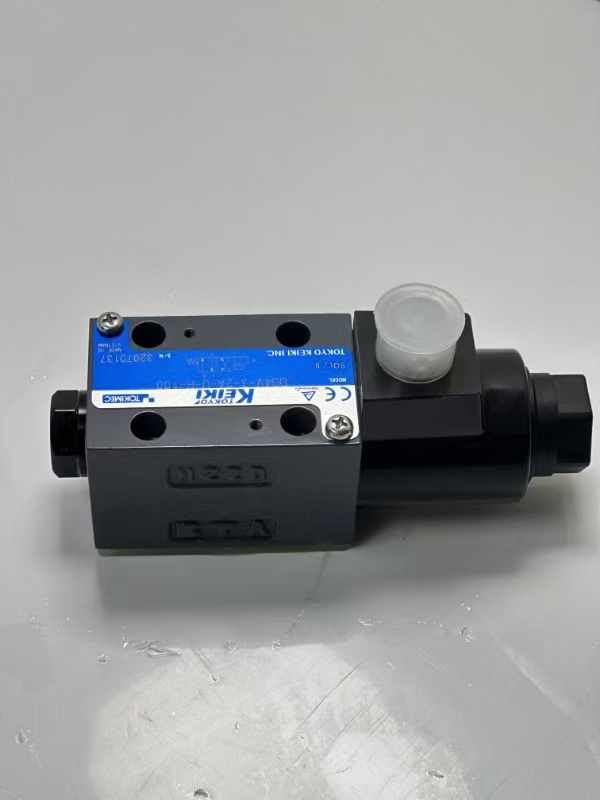 TOKYO TOKIMEC DG4V DG5V Series directional hydraulic valve solenoid operated valve DG4V-3-2A-U-H-100