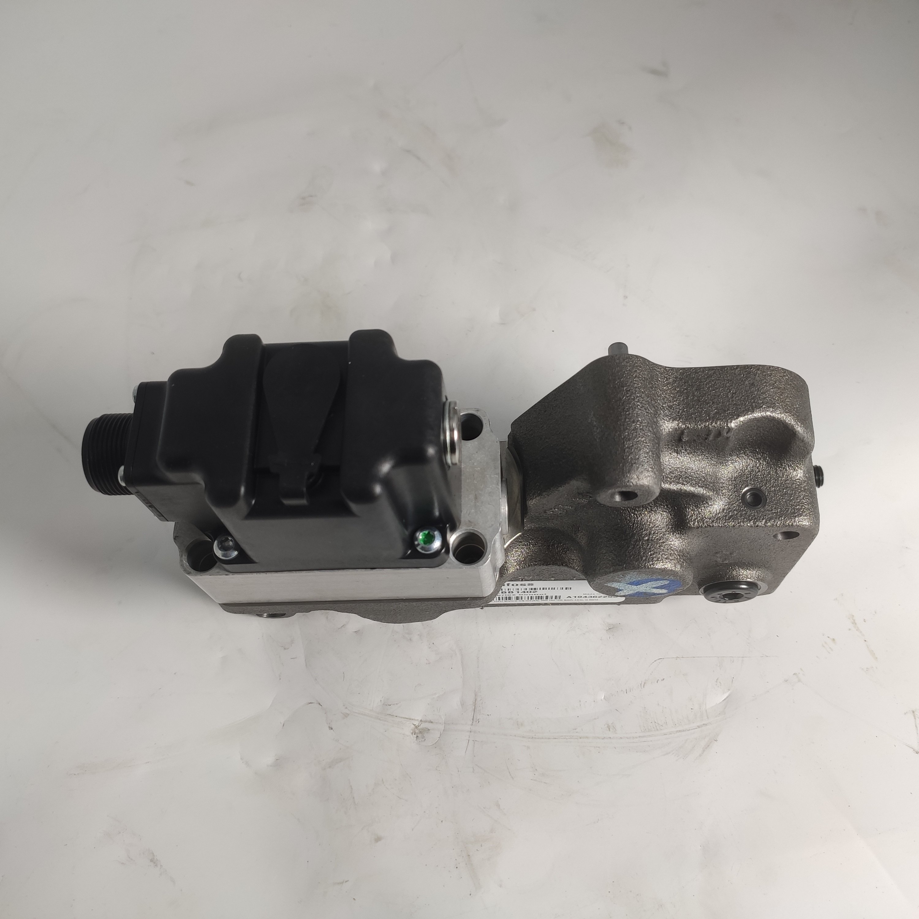 MCV Series MCV116A3102 Pressure Control Pilot Hydraulic Valve MCV116G4201 MCV116G4201 MCV116G4204
