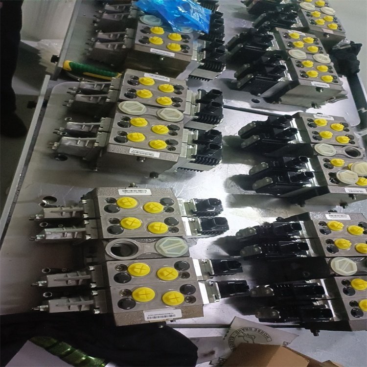 Dan-foss PVG16 PVG32 PVG100 Series Control Hydraulic Valve,PVG100 Control Valve